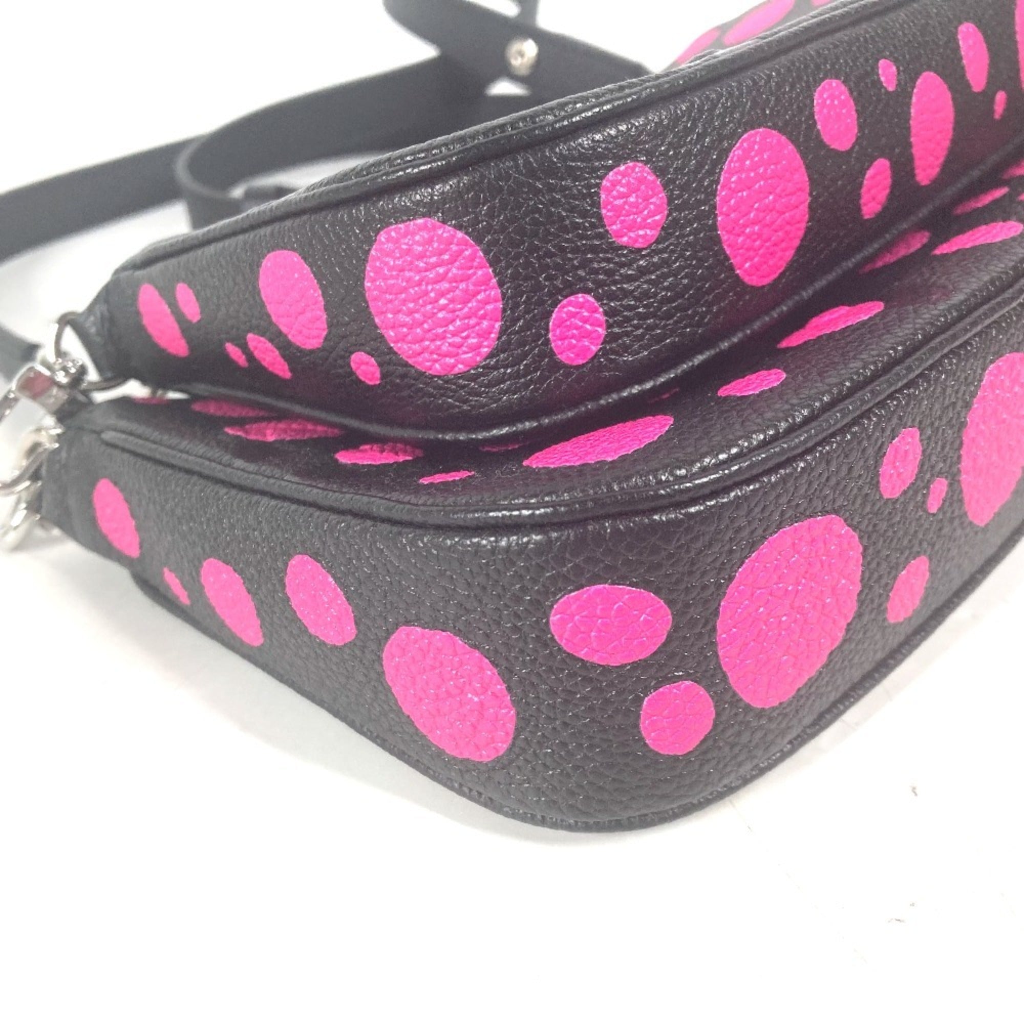 LOUIS VUITTON M46421 Monogram Empreinte Yayoi Kusama LV x YK Multi Pochette Accessoires Crossbody Bag 3WAY Chain Shoulder Leather Women's Noir Fuchsia Black — Like New