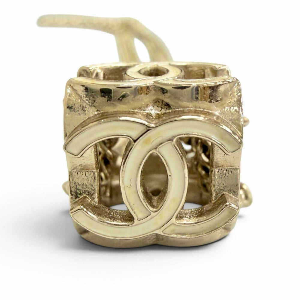 CHANEL A22K CC Logo Coco Mark Cube Necklace Choker Accessory Gold Tone Made in Italy Women's Comes with Box Highly Recommended ◎ — Like New