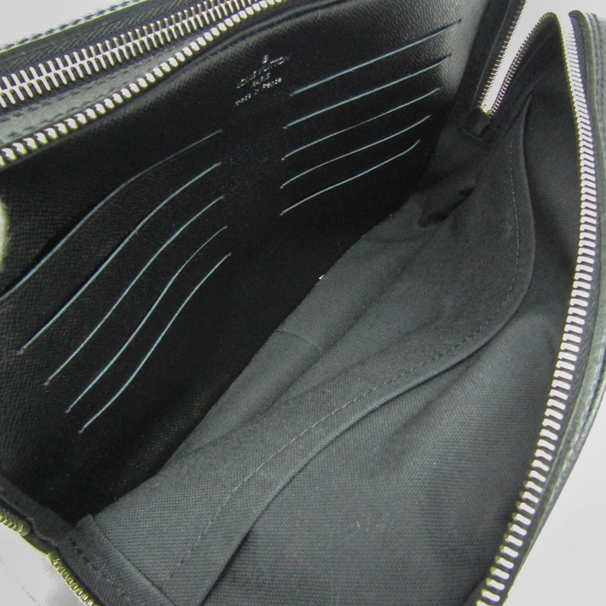 Louis Vuitton Taiga Pavel M31142 Men's Clutch Bag Ardoise — Like New