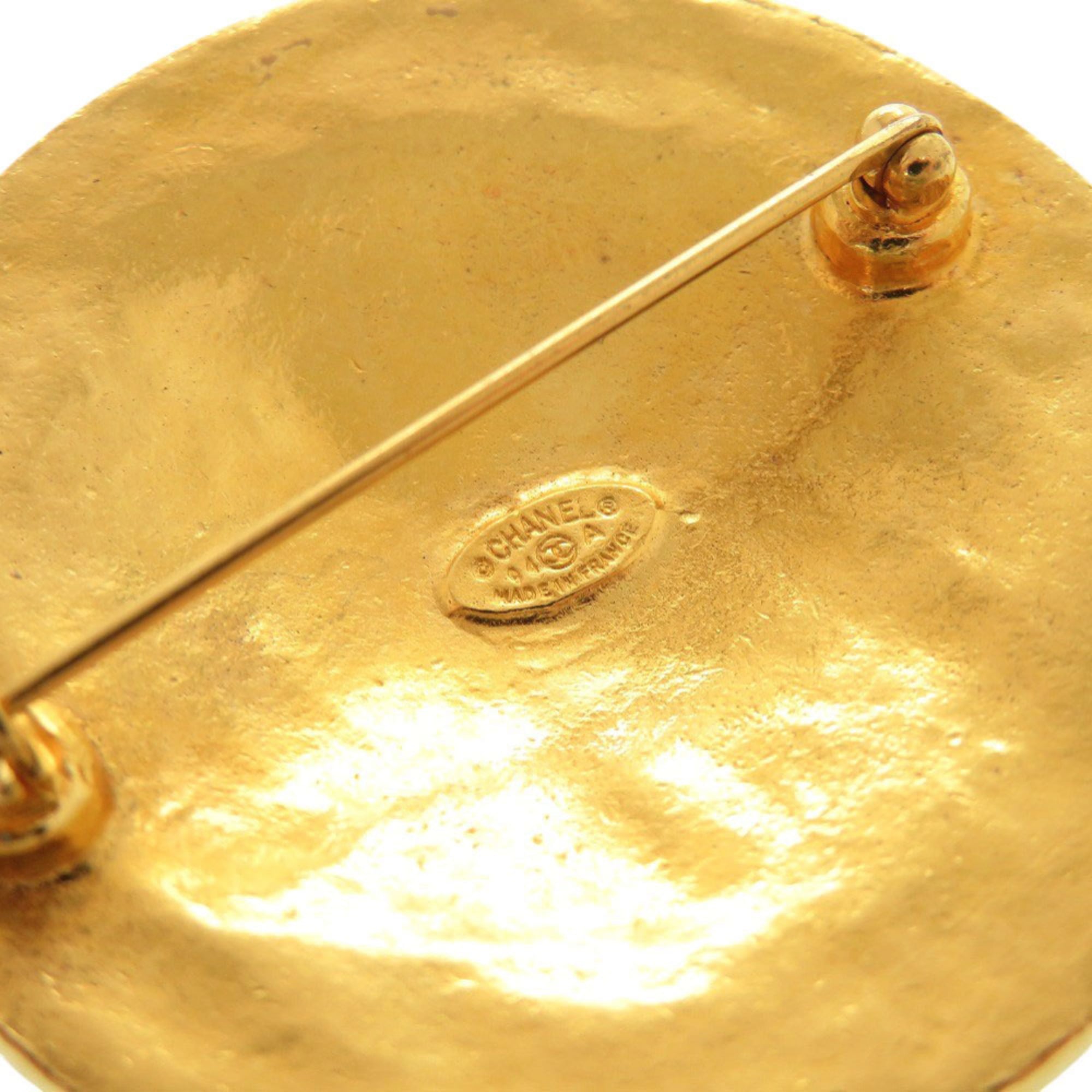 Excellent condition Chanel vintage Coco Mark metal gold brooch 0068CHANEL