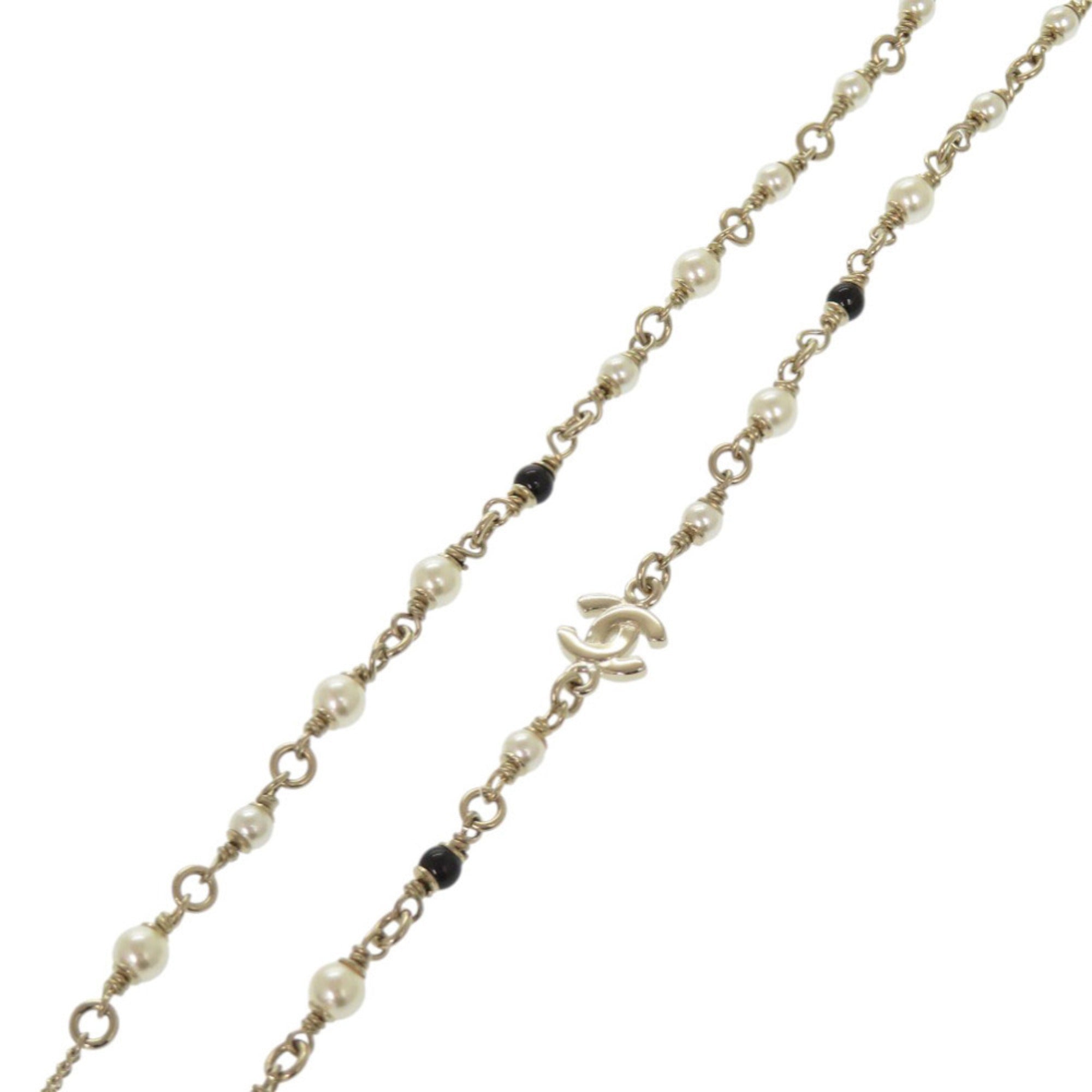 Like new Chanel deer motif GP rhinestone gold necklace 1815CHANEL — Like New