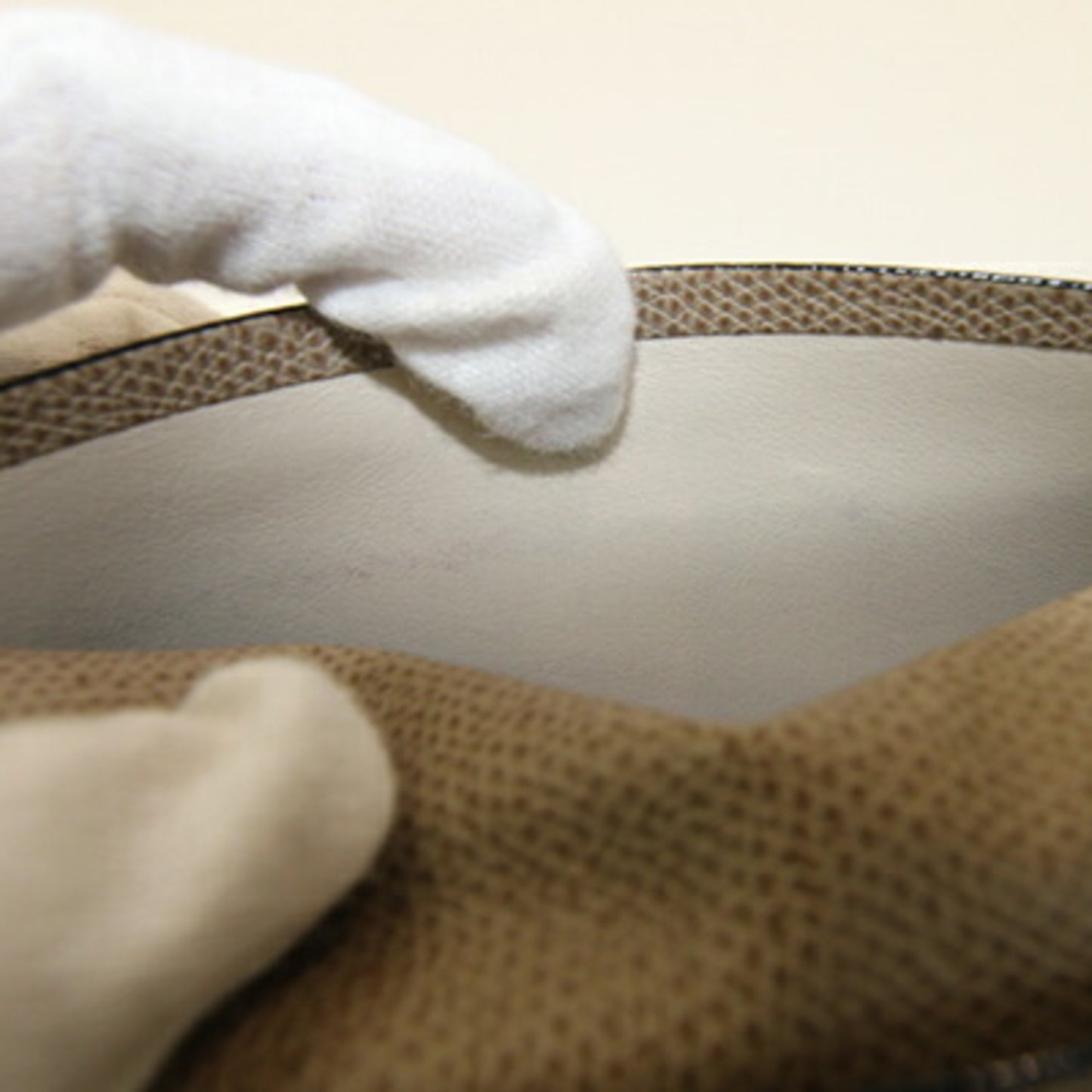 Valextra Bi-Fold Long Wallet Vertical 12 Cards SGNL0021028 Oyster Gray Leather Men's Women's