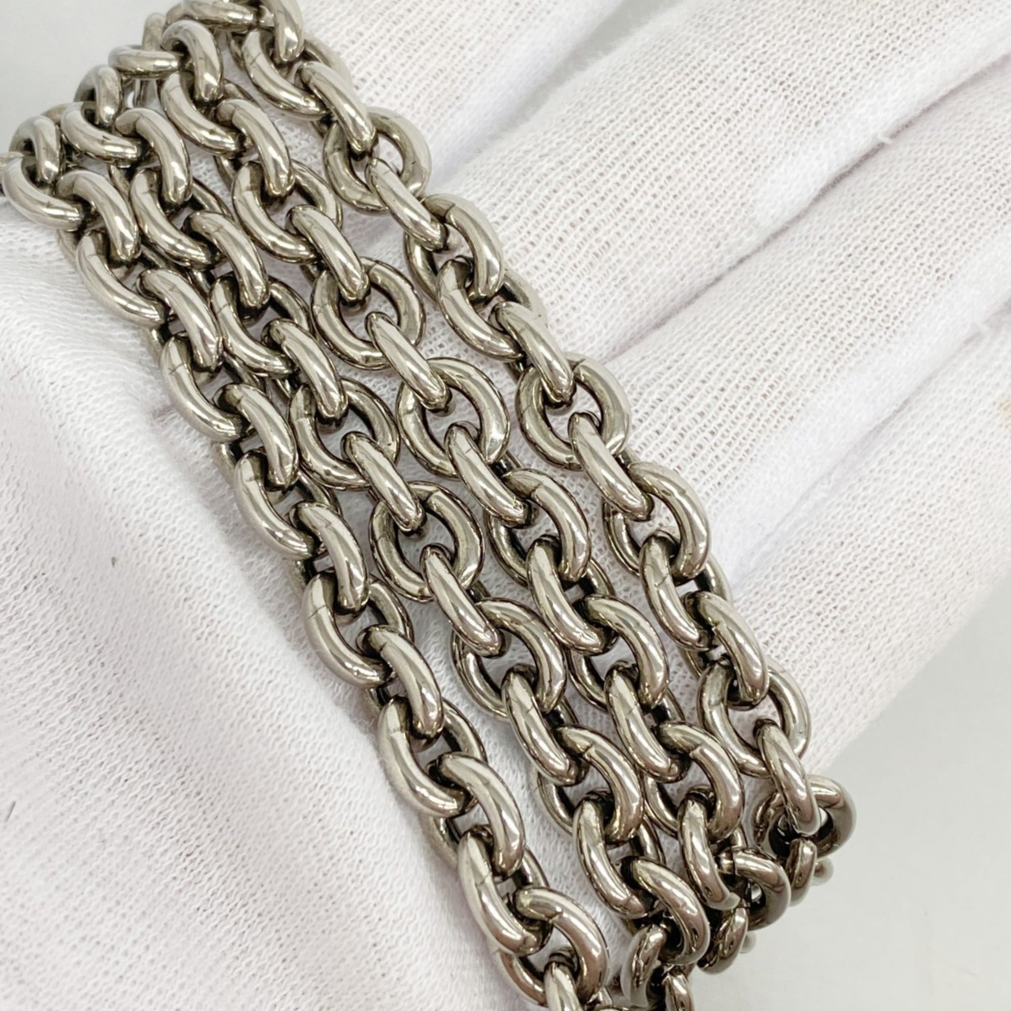 Salvatore Ferragamo Gancini shoulder bag in pink leather