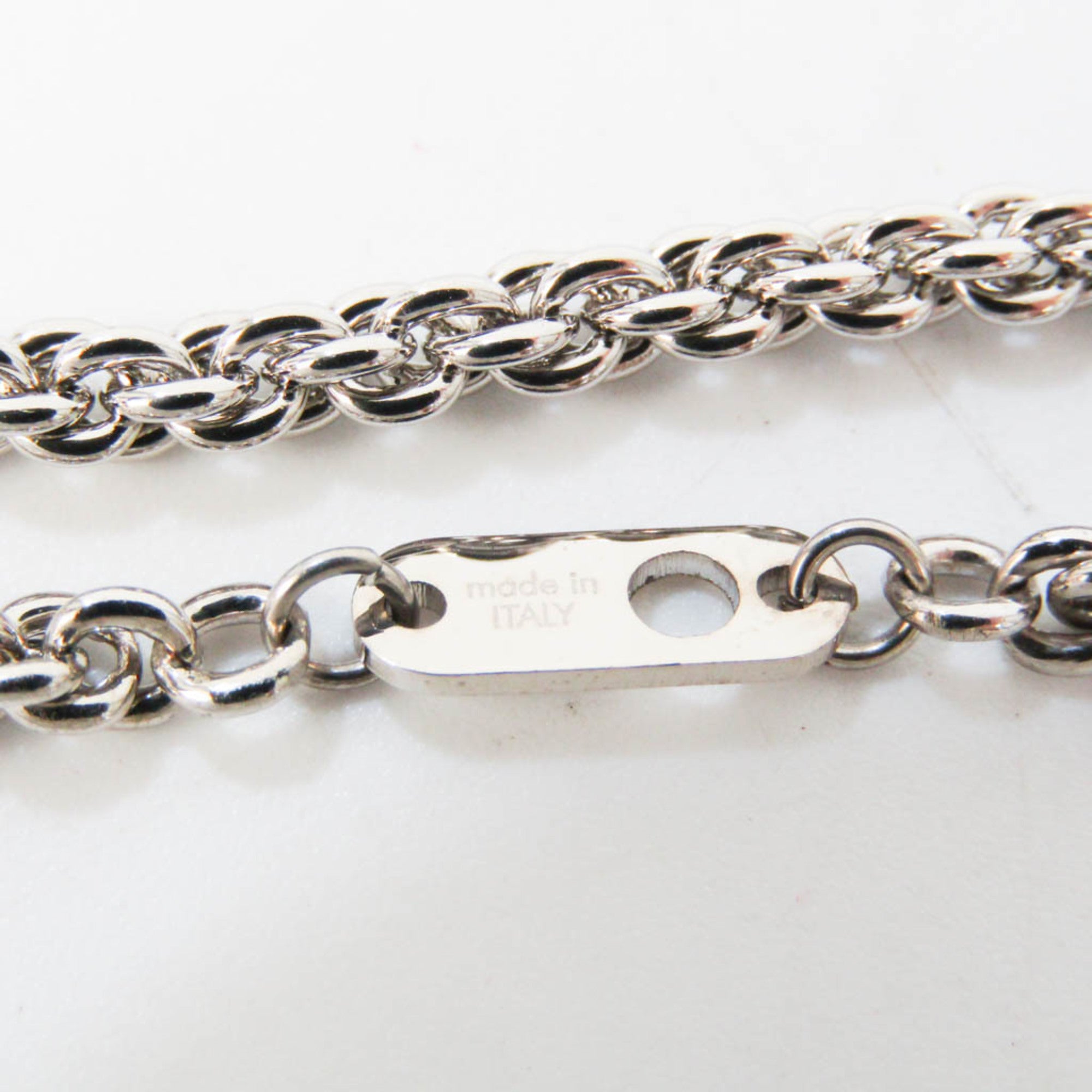 Louis Vuitton Colliersquard LV Strass MP2691 Metal,Rhinestone Men,Women Pendant Necklace (Silver) — New - Store Return