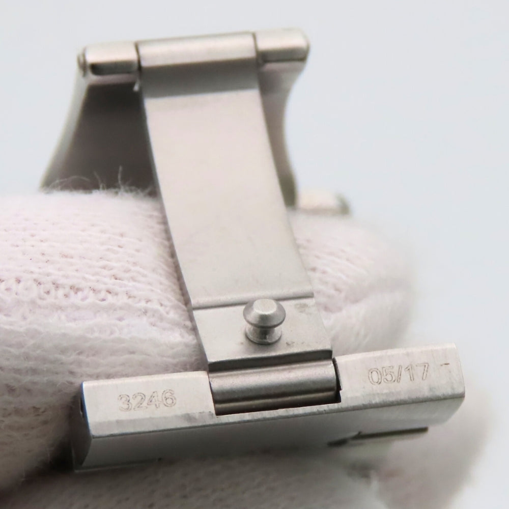 Gucci G-Timeless 126.4 SS Diamante Men's Watch GUCCI — Good