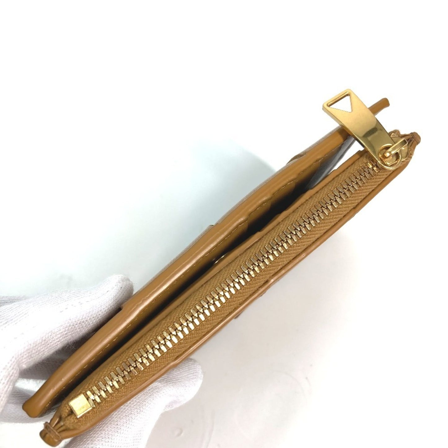 BOTTEGA VENETA 667130 Compact Cassette Wallet, Medium, Bi-fold Zipper Intrecciato Leather, Women's, Beige