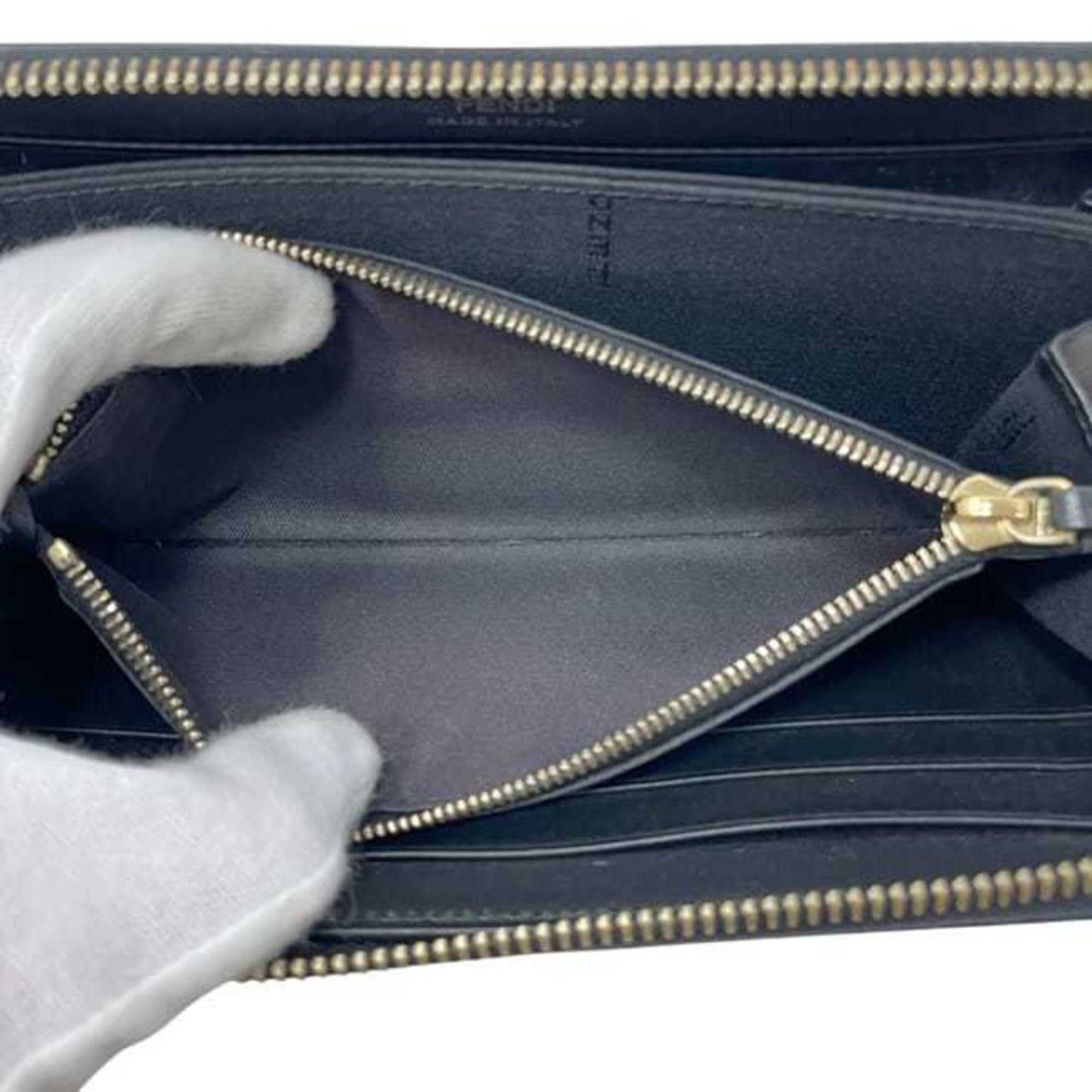 Fendi round long wallet ec-24631 Black Bugs 7M0210 leather metal SQP 198 3260 FENDI Monster Eye black men's women's