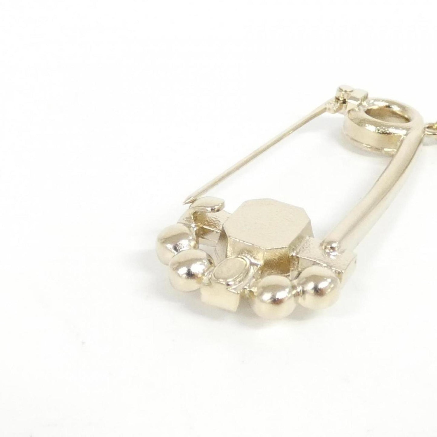 Chanel AB9344 Brooch