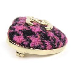 CHANEL B22K AB9496 Coco Mark Heart-Shaped Tweed Brooch, Pink, Black, Gold Hardware, with Box, Made in Italy, Women's, Very Popular, Highly Recommended ◎ — Like New