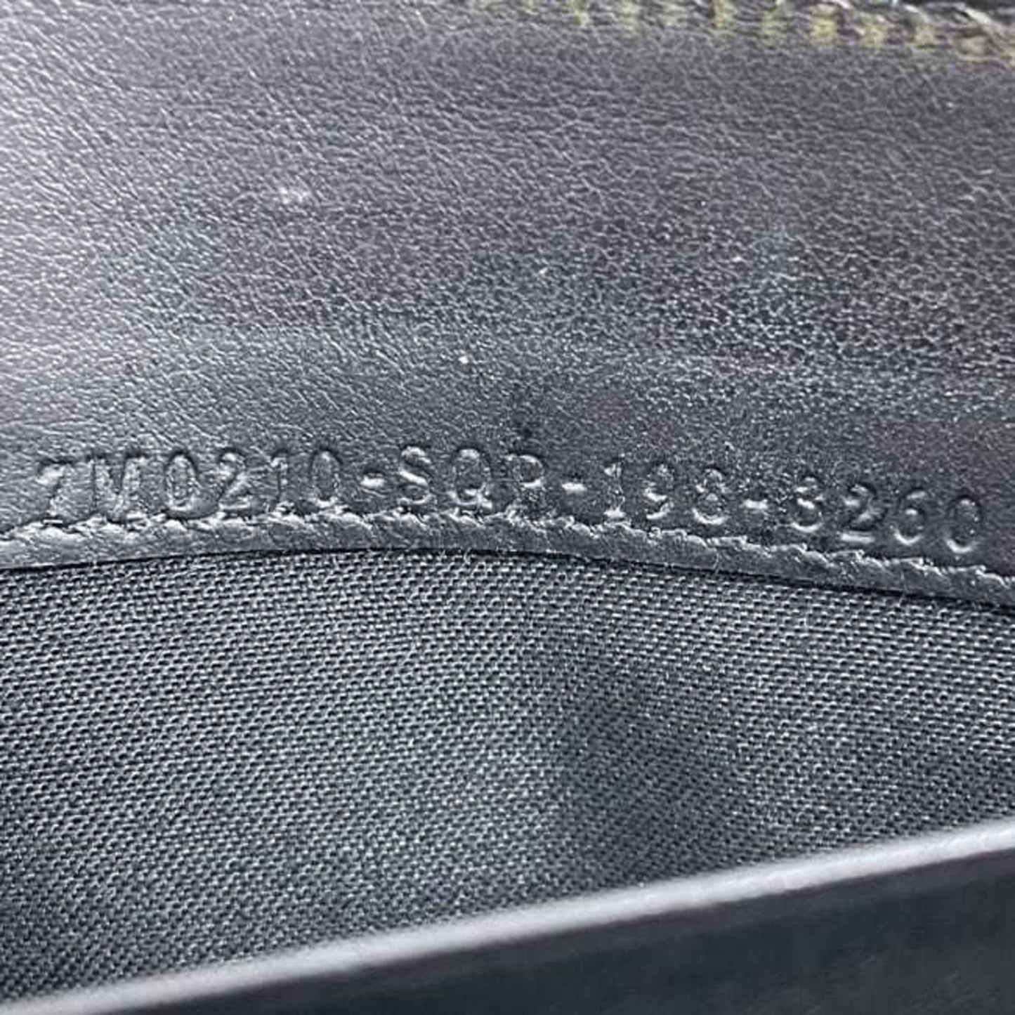 Fendi round long wallet ec-24631 Black Bugs 7M0210 leather metal SQP 198 3260 FENDI Monster Eye black men's women's