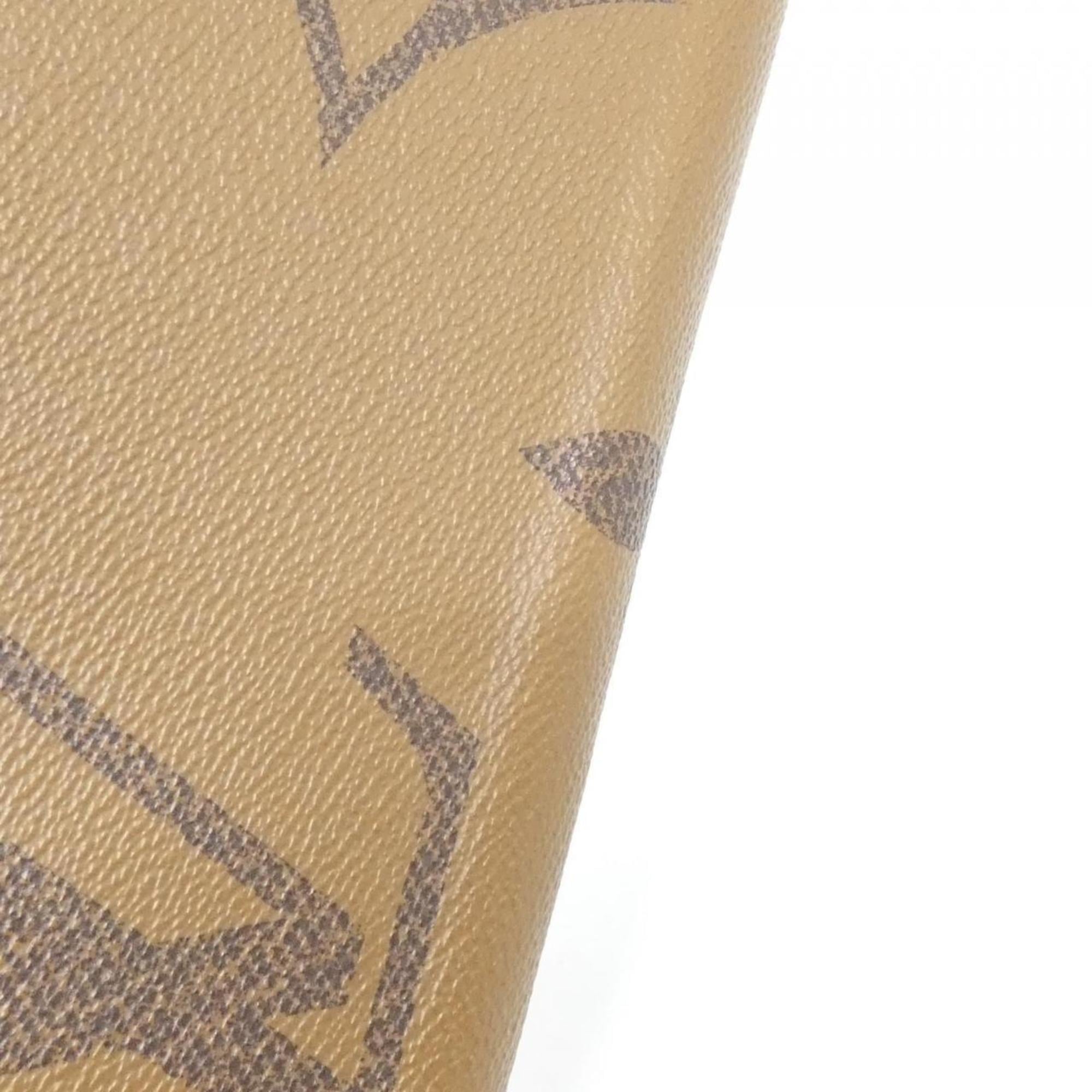 Louis Vuitton Monogram Giant Zippy Wallet M69353