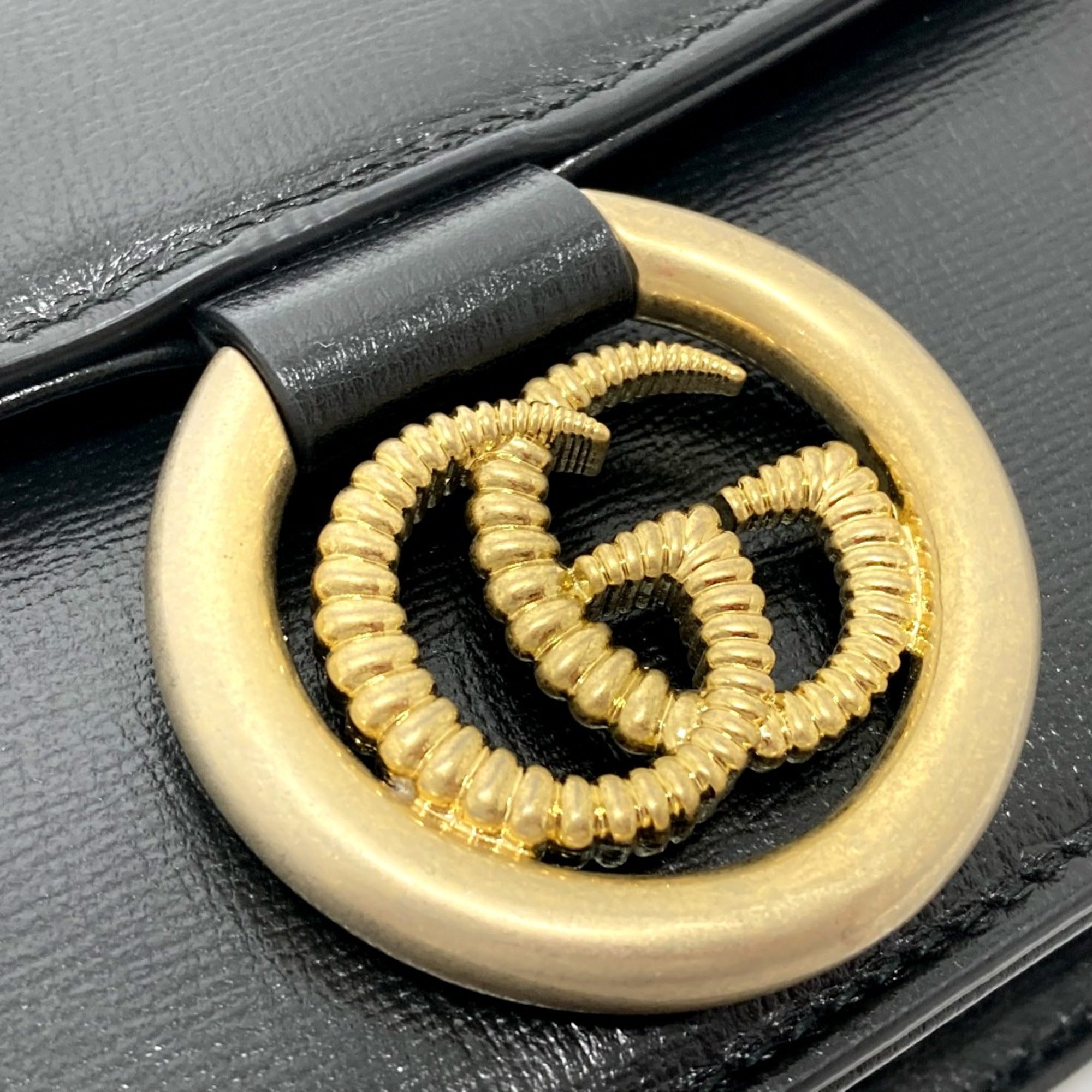 Gucci 589474 GG Marmont bag shawl Crossbody Shoulder Bag Black — Like New