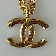 CHANEL Coco Mark Necklace - Gold and Pink Metal for Women — Like New