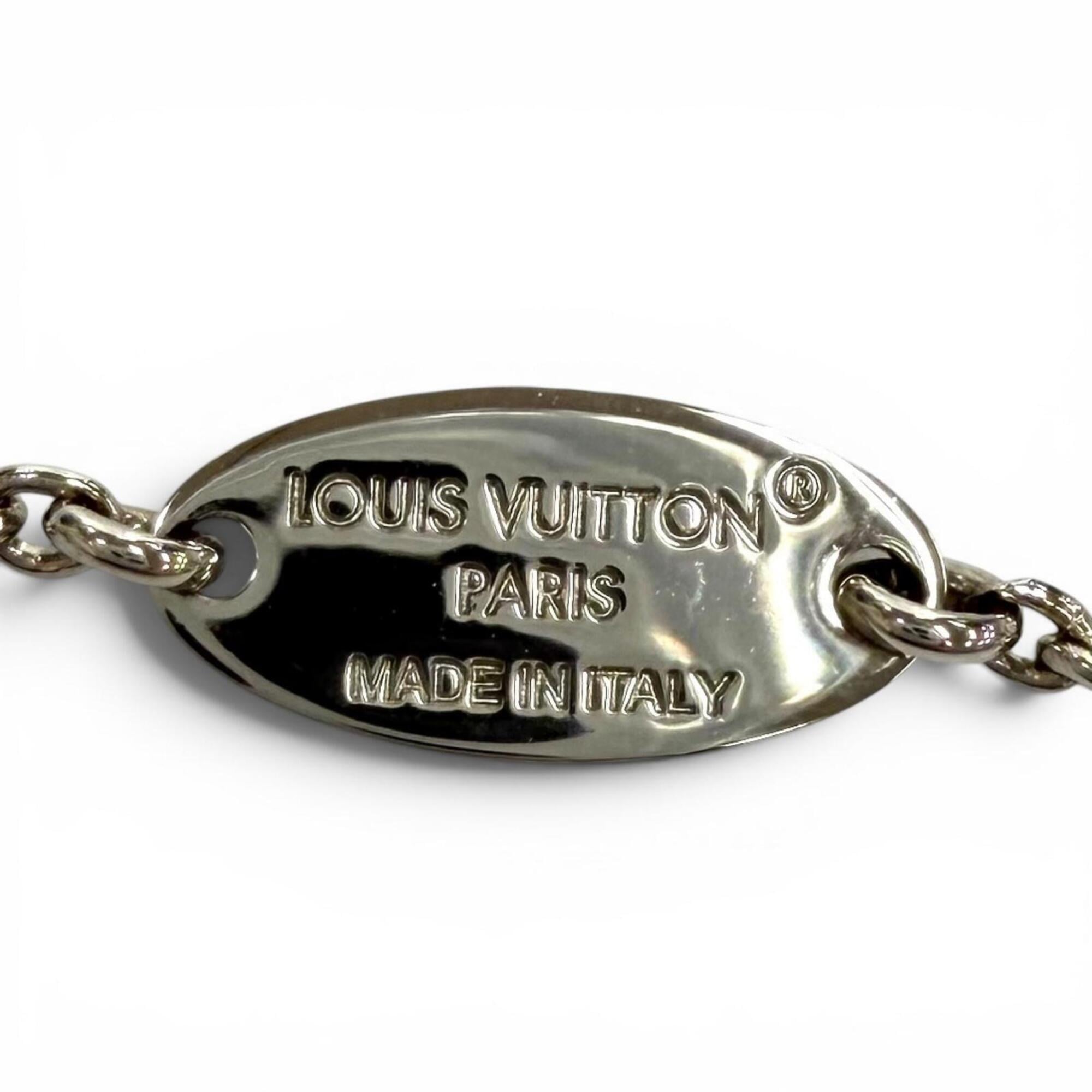 LOUIS VUITTON M63197 Necklace Essential V Circle Logo Motif Chain Silver Made in Italy Women's Comes with Box and Dust Bag — Like New