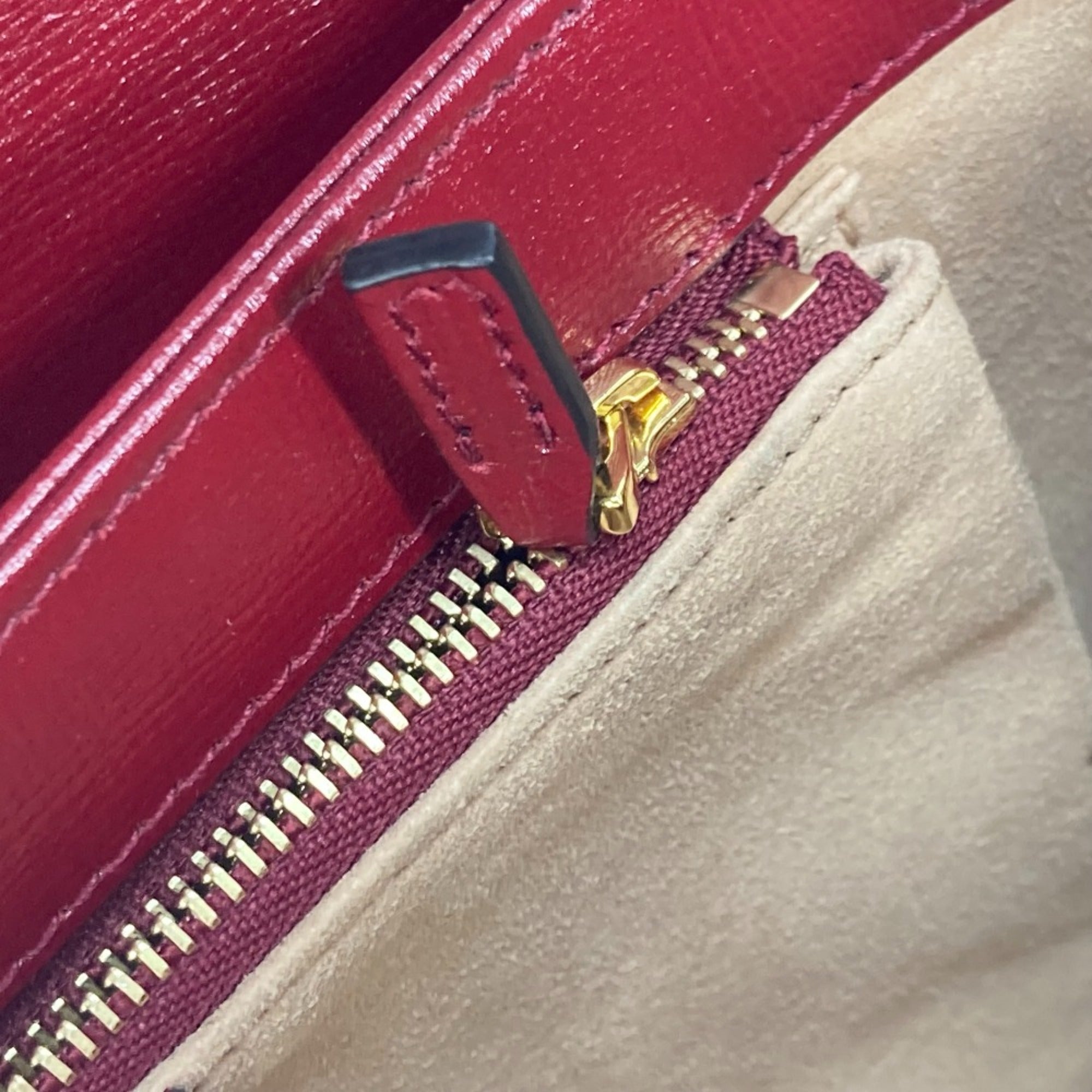 Gucci 602204 GG Supreme bag shawl Shoulder Bag Beige Red — Like New