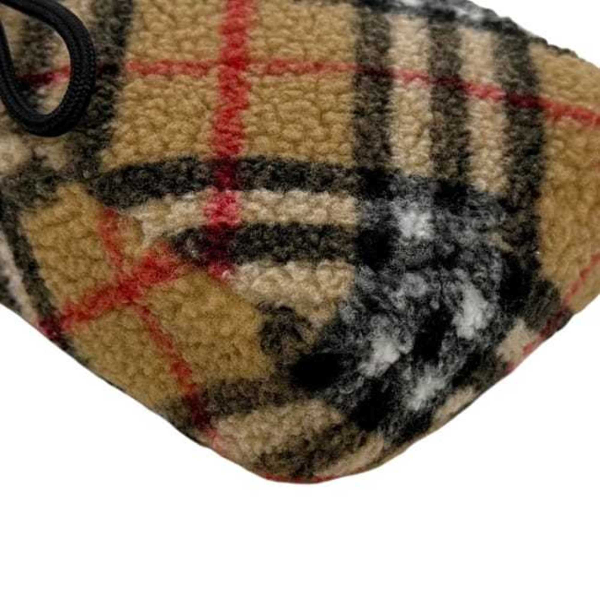 Burberry Vertical Mini Shoulder Bag (ec-24876) in Beige (Archive Beige) 8078299. Unused. Wool, leather, and fleece material. Crossbody bag Nova Check pattern — Like New