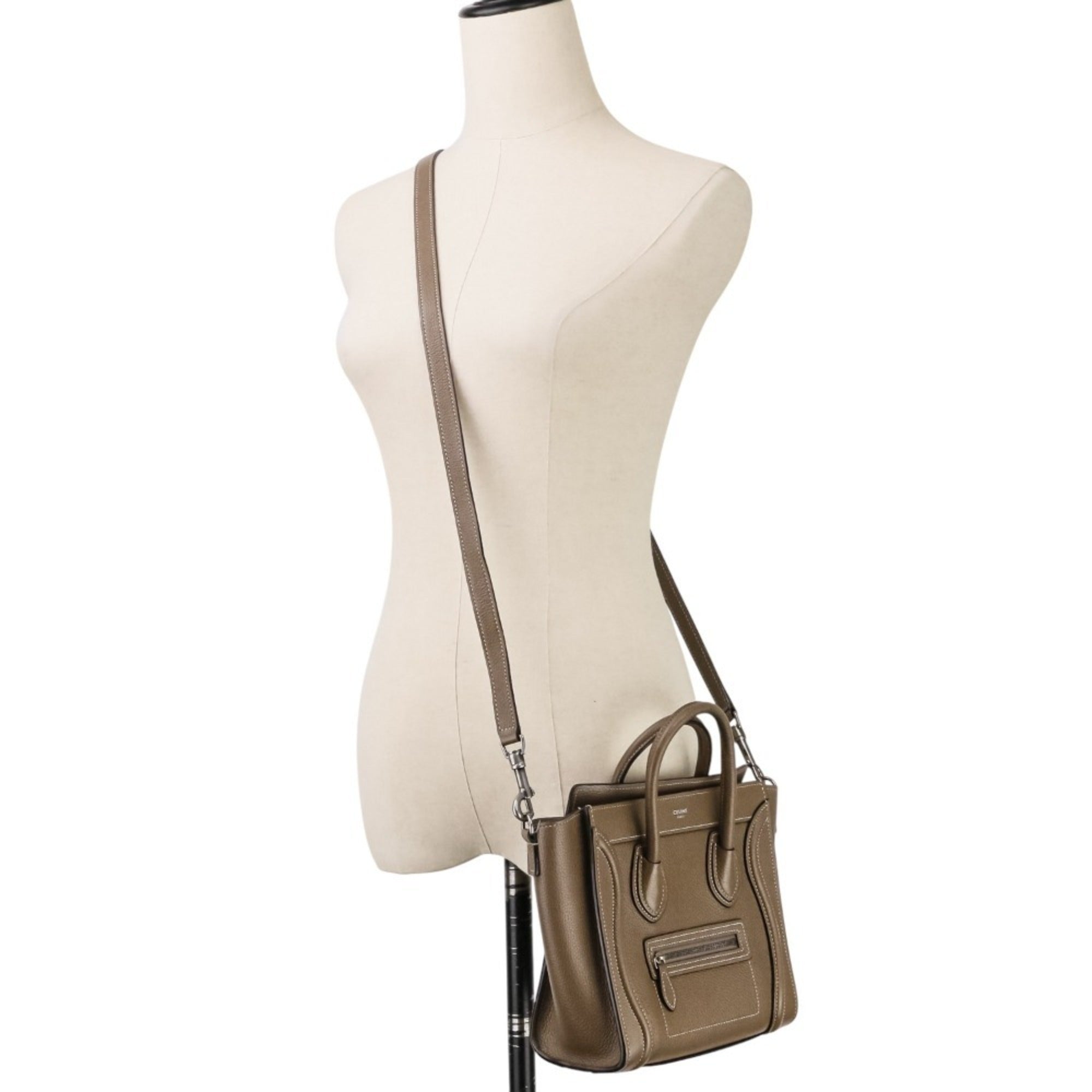Excellent condition Celine Luggage Nano Shopper 2-way bag in brown. Women's. Luxs Pre-owned Brand — Like New