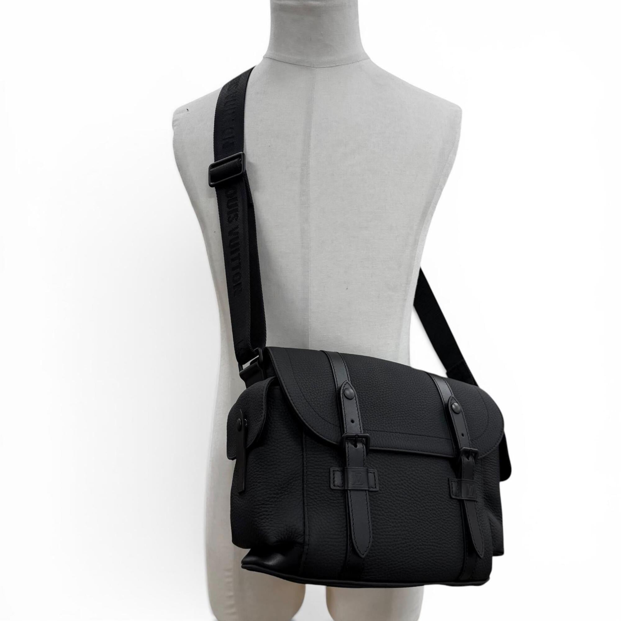 LOUIS VUITTON M58476 Christopher Messenger Taurillon Leather Shoulder Bag, Black, Made in France, Men's, with Dust Bag — New - Store Return