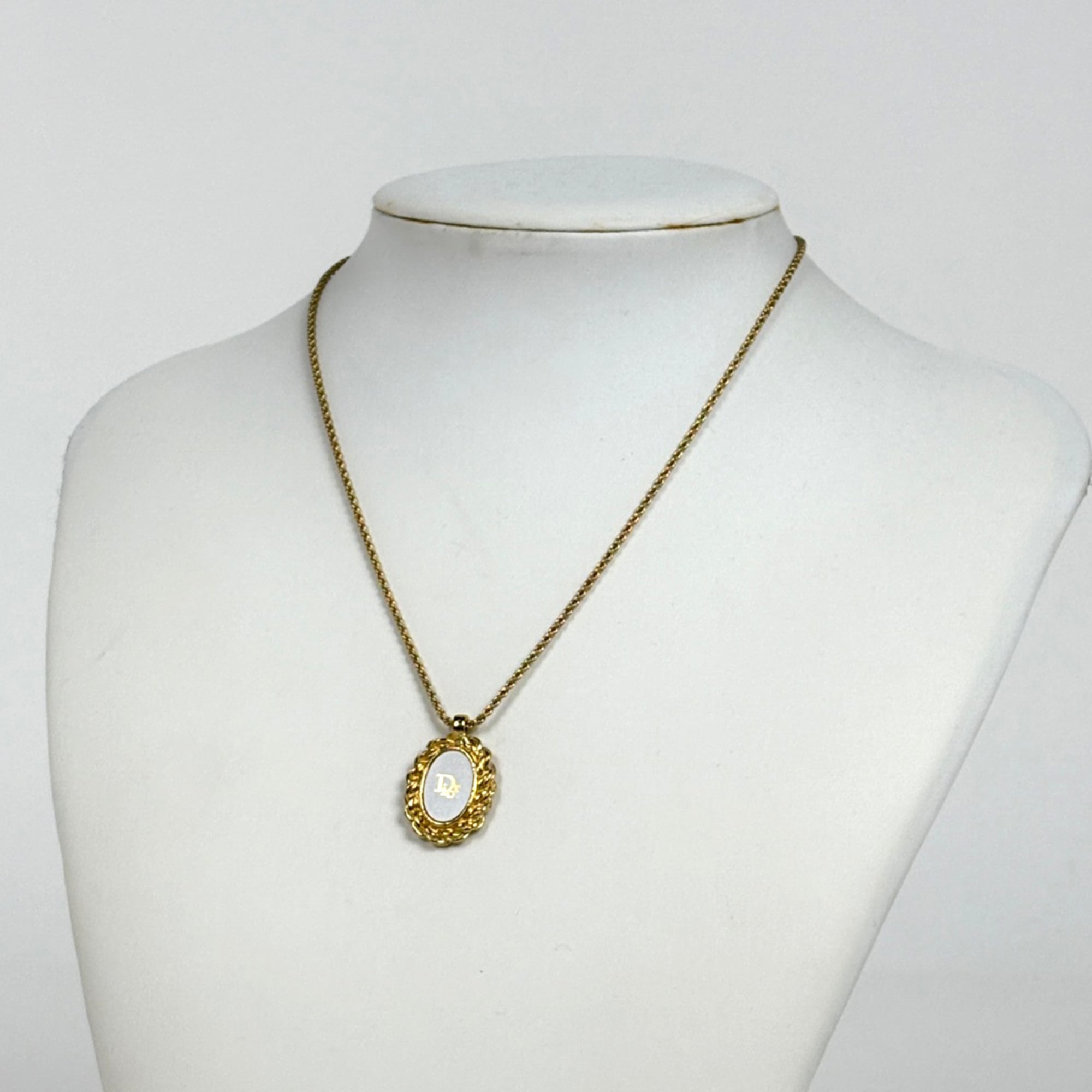 Christian Dior logo oval necklace in GP gold for women