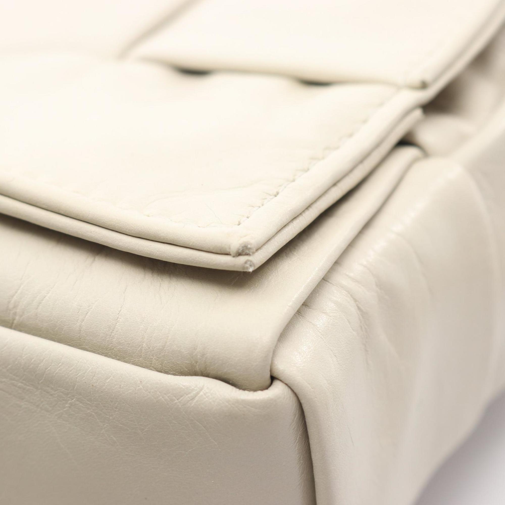 Bottega Veneta The Stretch Cassette Maxi Intrecciato Waist Bag in Ivory Leather for Men and Women