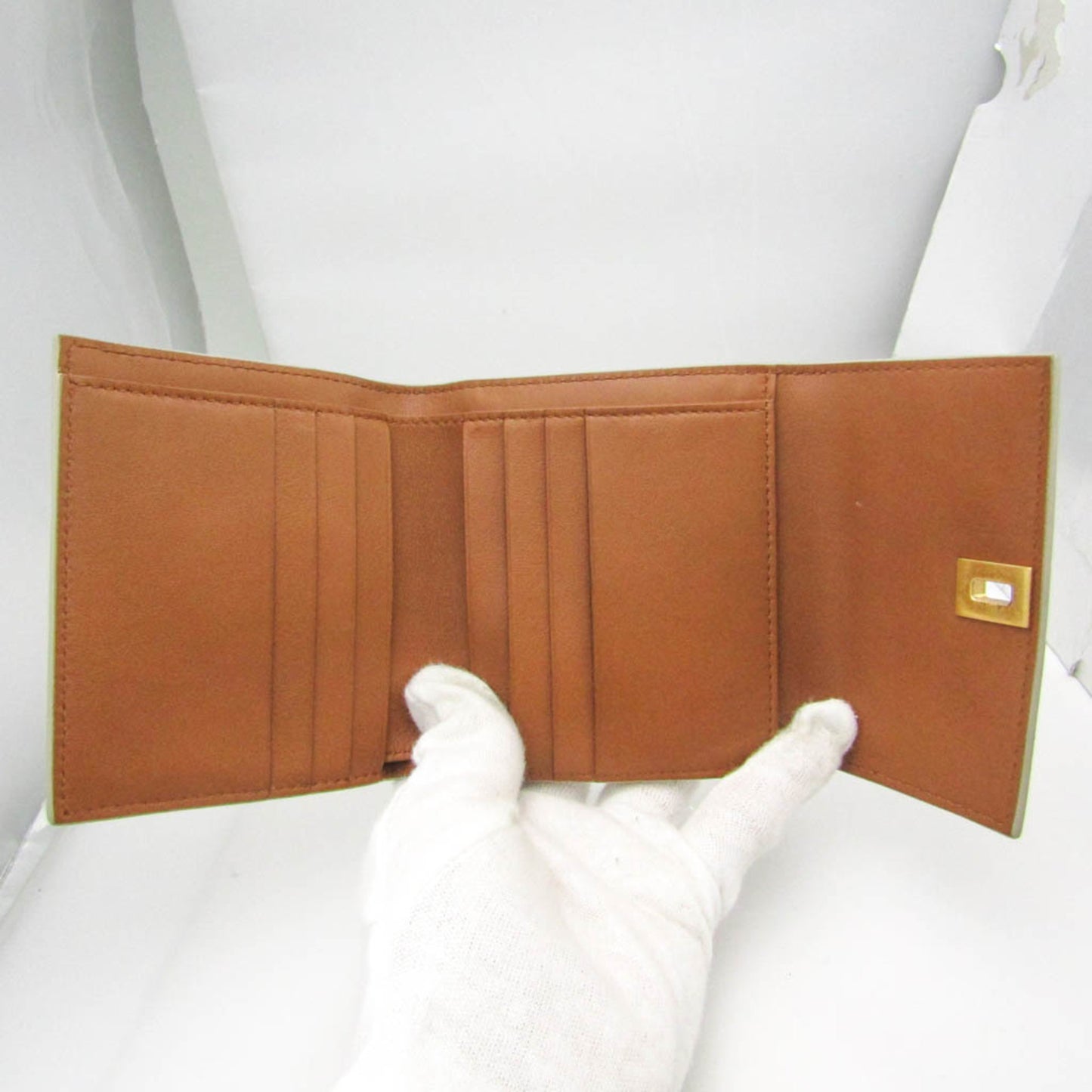 Bottega Veneta Palmerato 576637 Women's Leather Wallet (tri-fold) Off-white