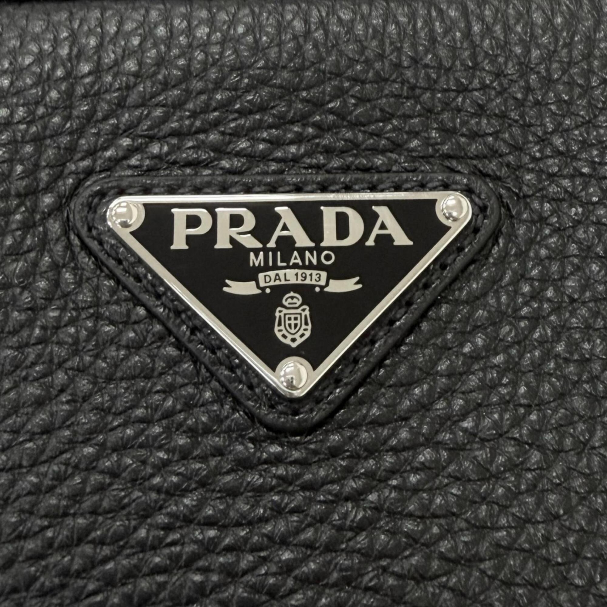 PRADA 2VH189 Leather Triangle Logo Crossbody Shoulder Bag, Black, Made in Italy, Recommended for Men — Like New