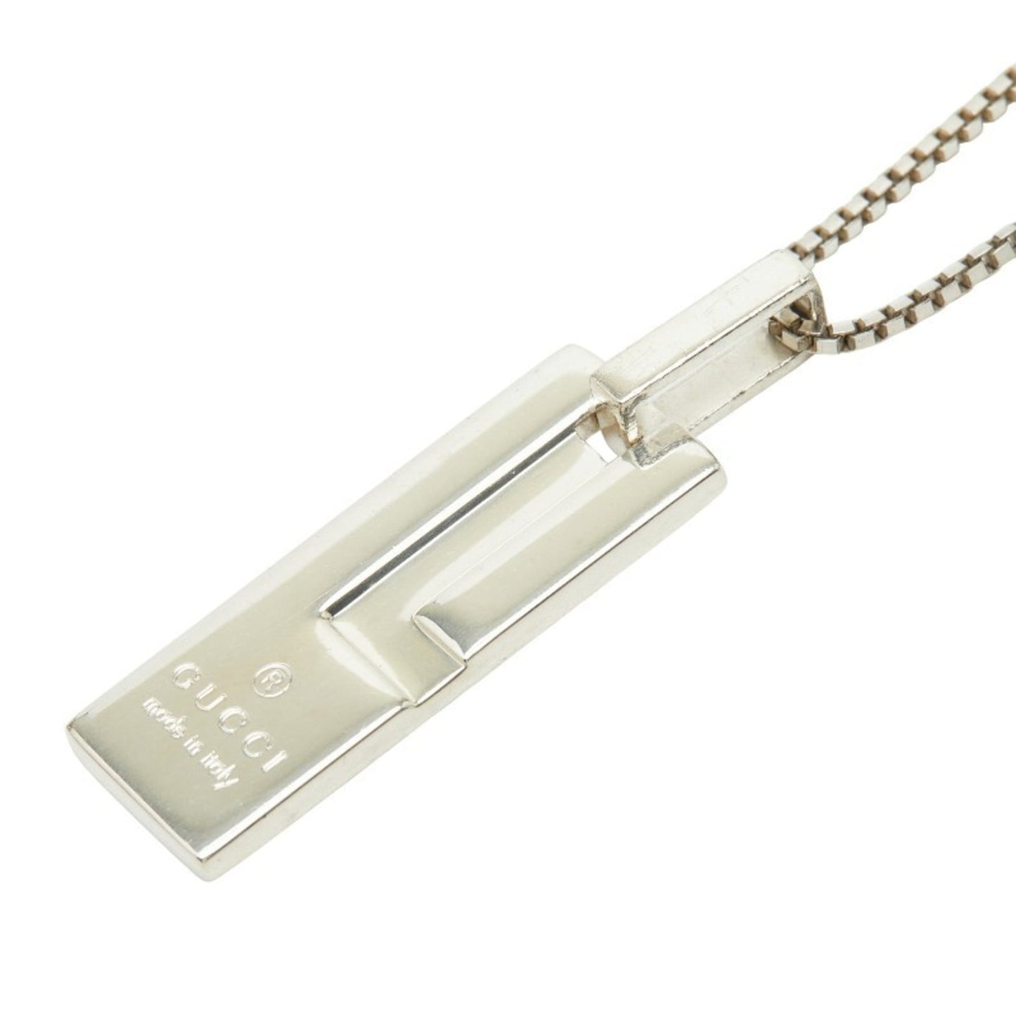 Gucci logo plate necklace in SV925 silver for women.