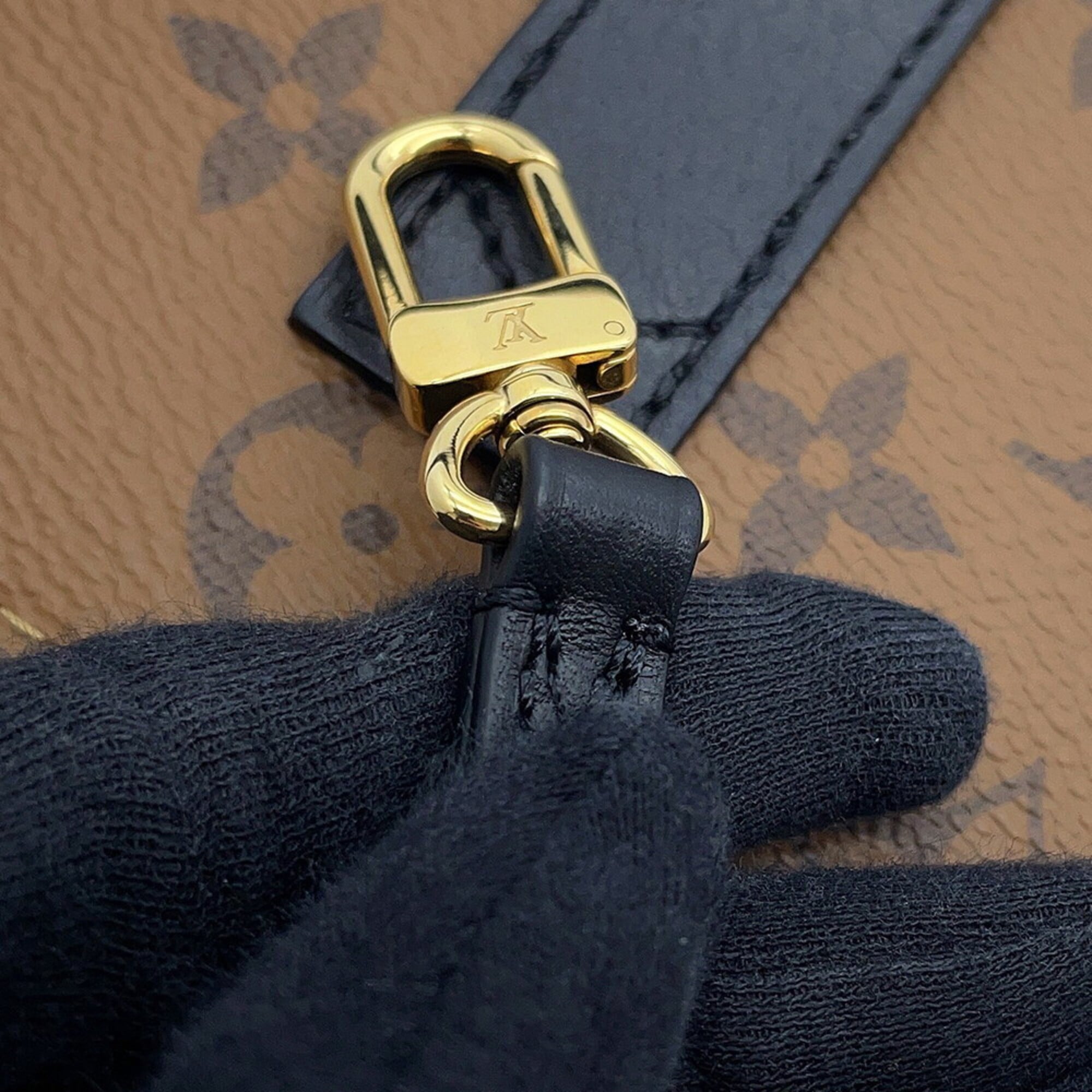 Louis Vuitton Shoulder Bag Monogram Reverse Mini Boite Chapeau M68276 LOUIS VUITTON 2-way Handbag — Like New