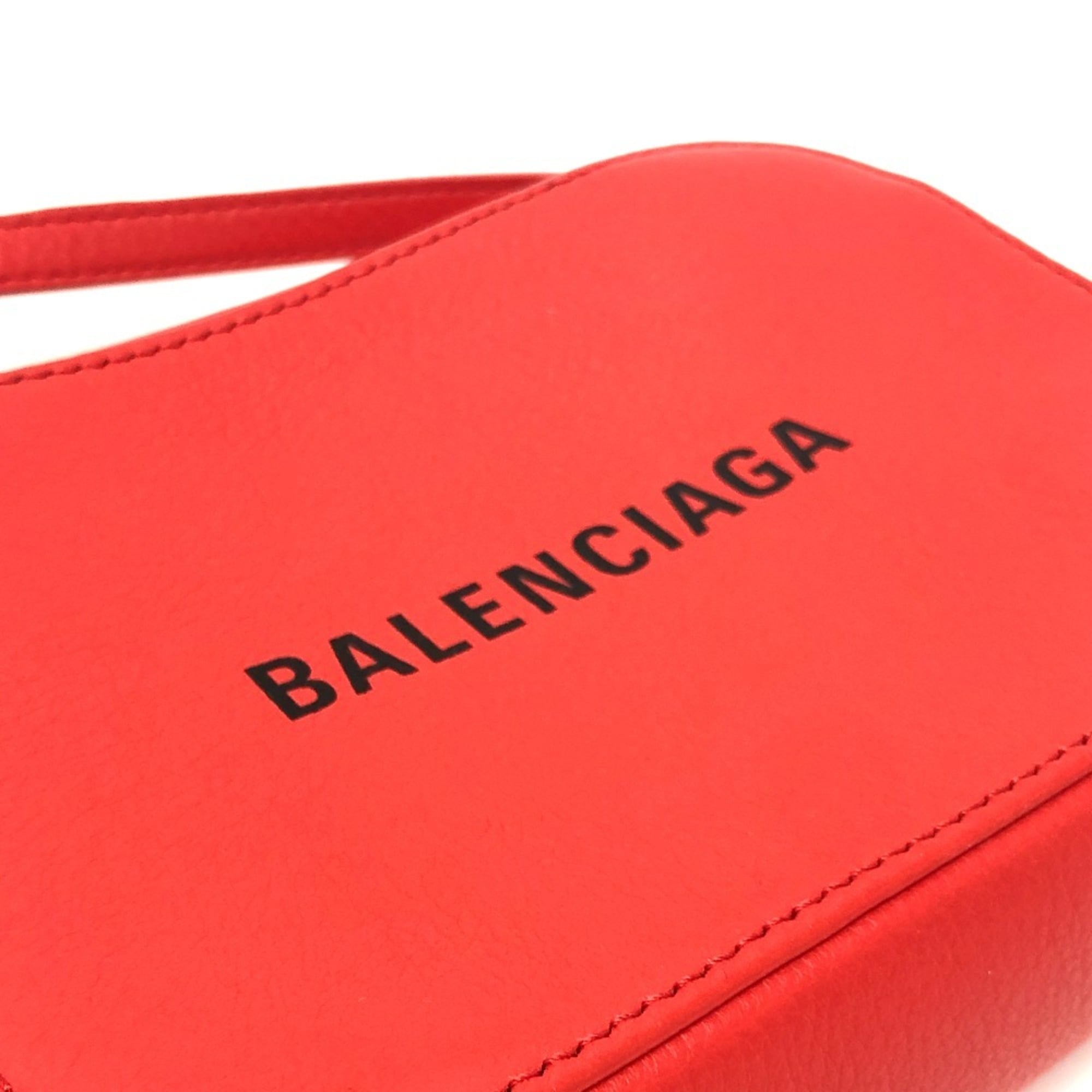 BALENCIAGA 552372 EVERYDAY Camera Bag XS Pochette Shoulder Leather Women's Red E-240911-1 — Like New