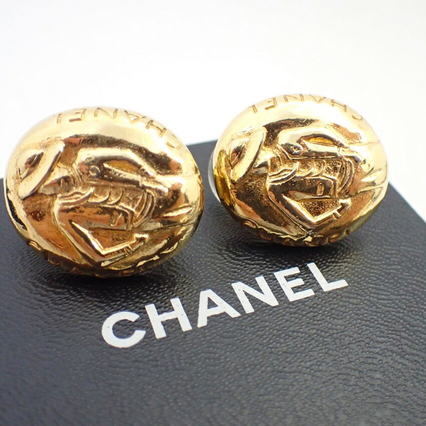 CHANEL Mademoiselle Gold-Plated Earrings j92-13
