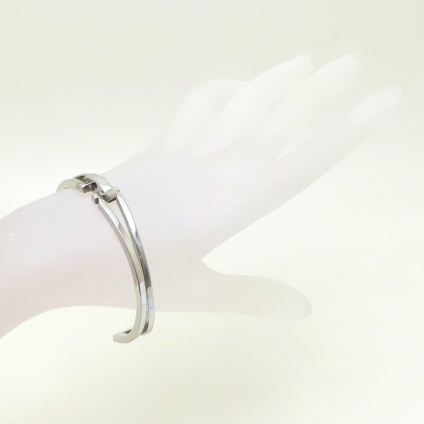 Salvatore Ferragamo Bangle, Silver Plated, Women's, 294284