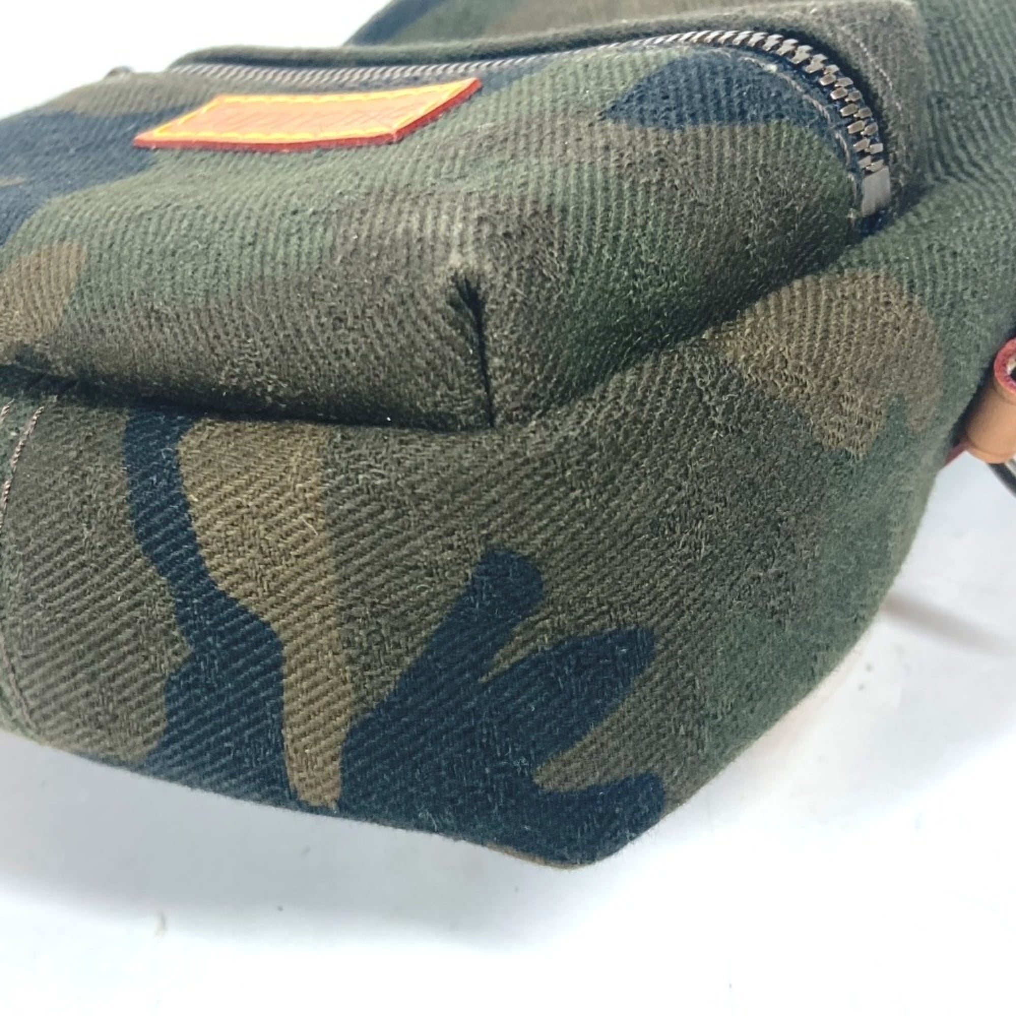 LOUIS VUITTON M44201 Supreme Collaboration Apollo Backpack Nano Bag Charm Rucksack Camouflage Keychain Canvas Men's Women's Green — Like New