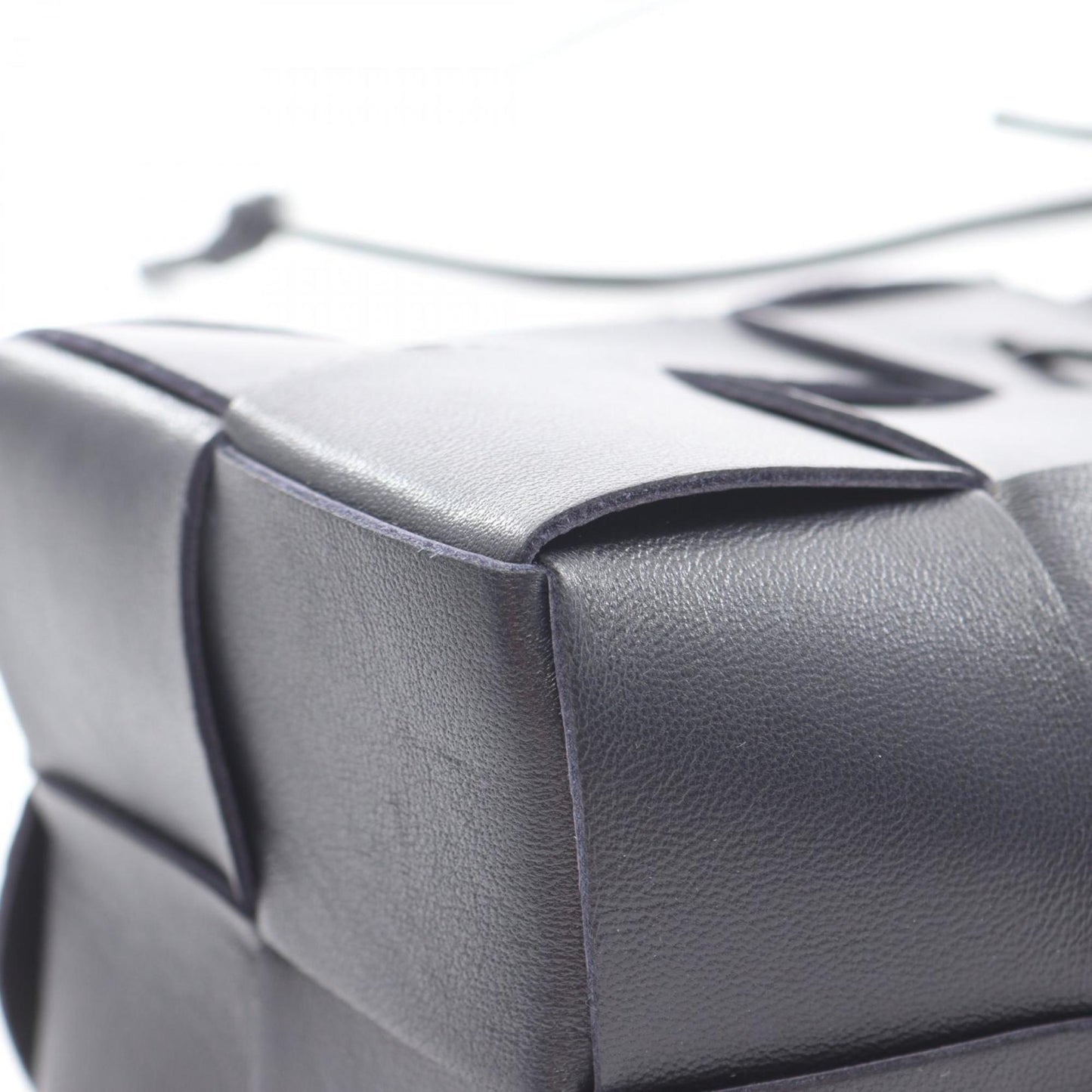 Bottega Veneta Cassette Mini Crossbody Bucket Shoulder Bag in Navy Leather