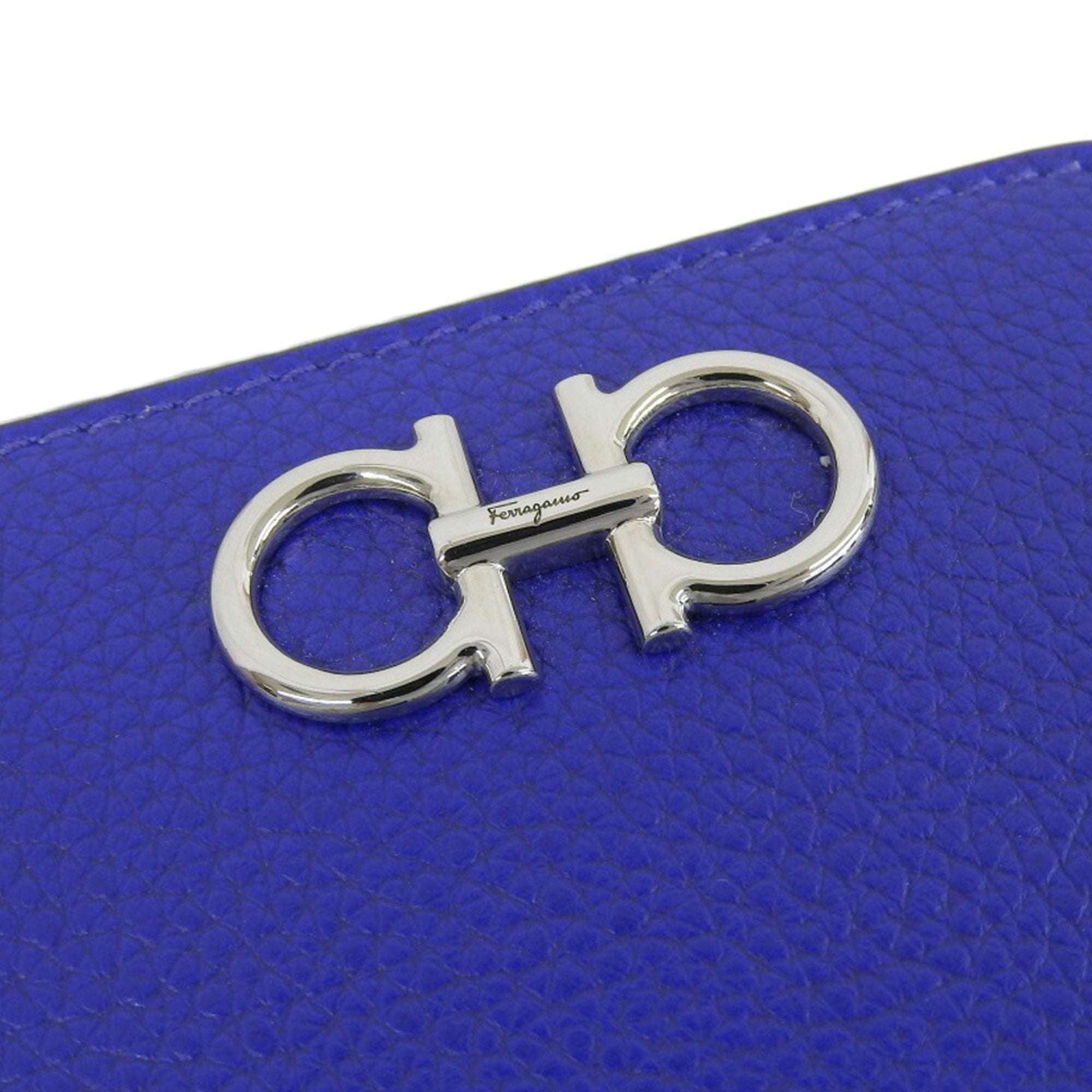 Like new Salvatore Ferragamo Gancini round coin purse JL 22 0406