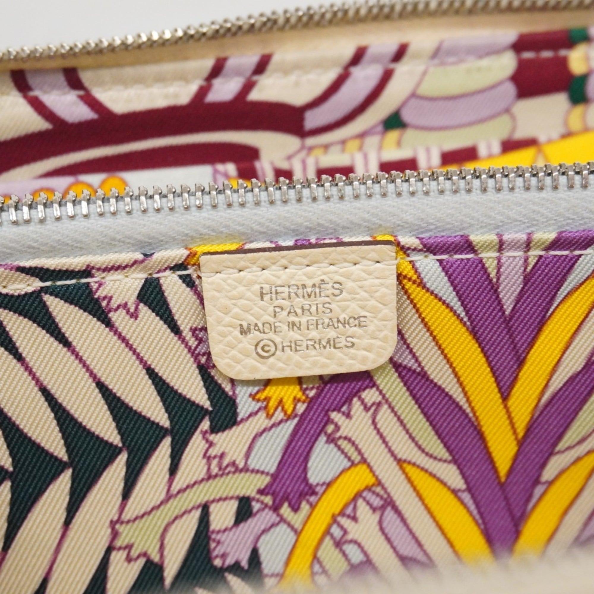 Hermes Hermès Azap Long Silk In Wallet, Epsom Leather, Nata Z Stamp, Men's and Women's