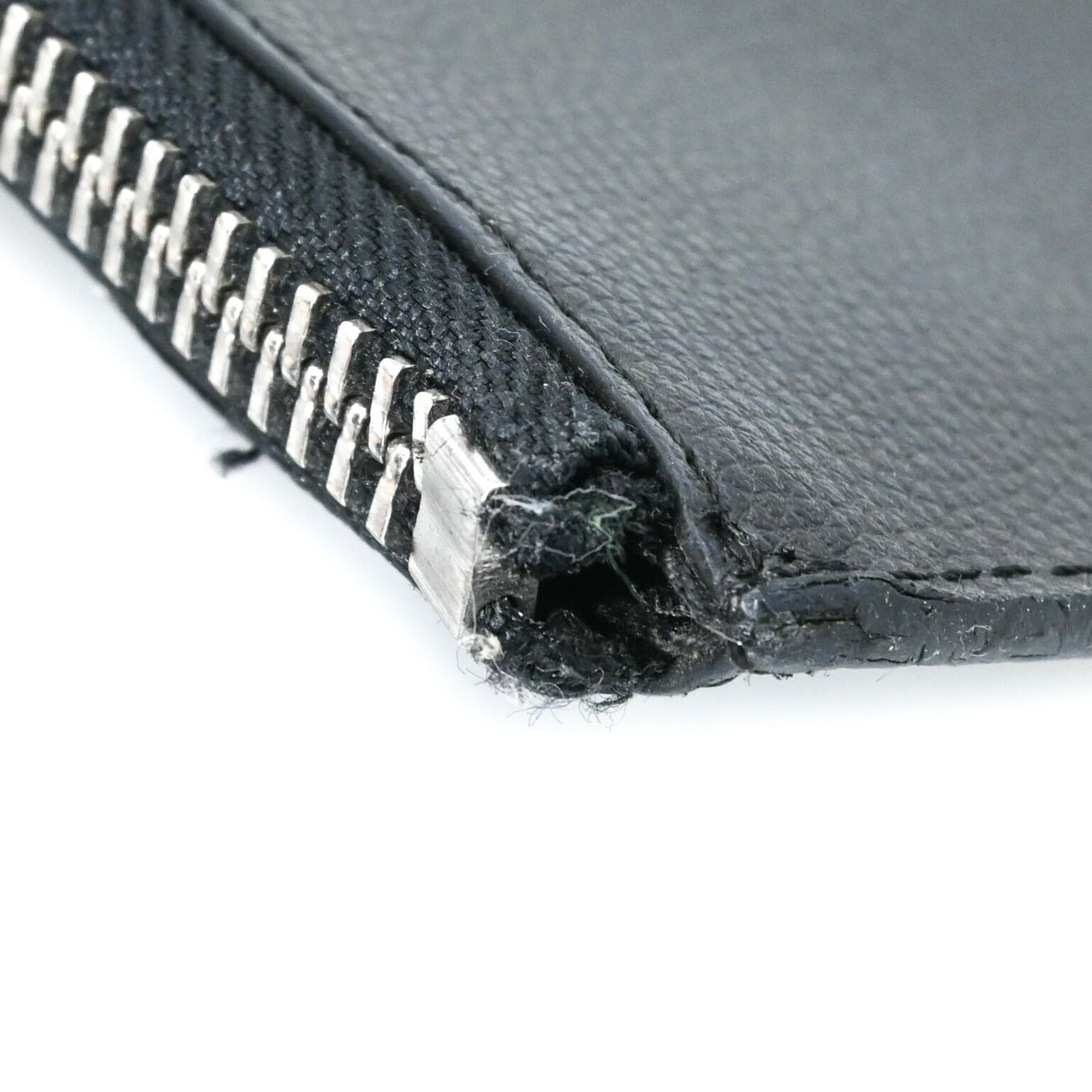 LOUIS VUITTON Pochette Jour GM Taurillon Leather Clutch Bag LV Black M67747 — Like New