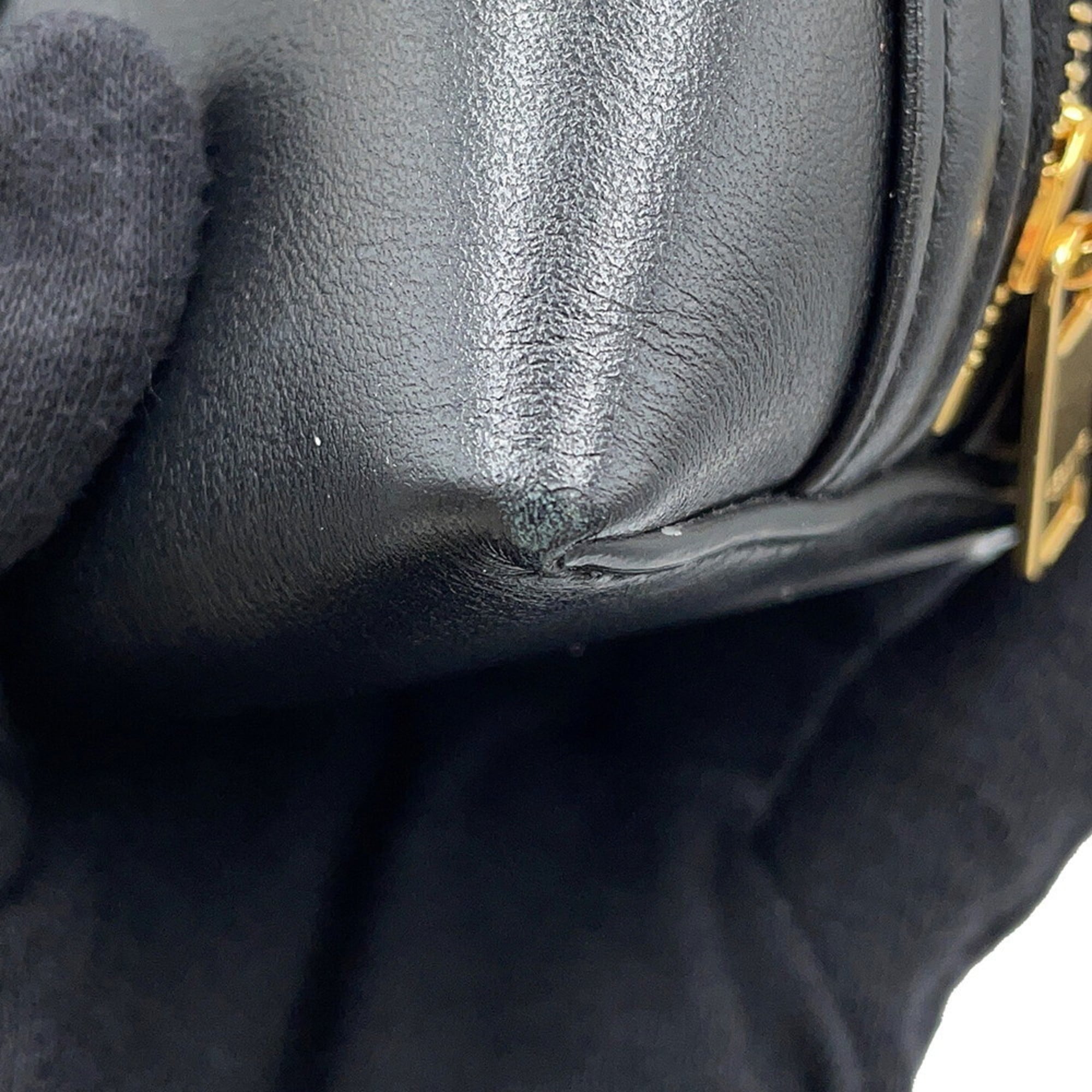 Celine Cuir Triomphe Chain Shoulder Bag, Black, 10E383DR8