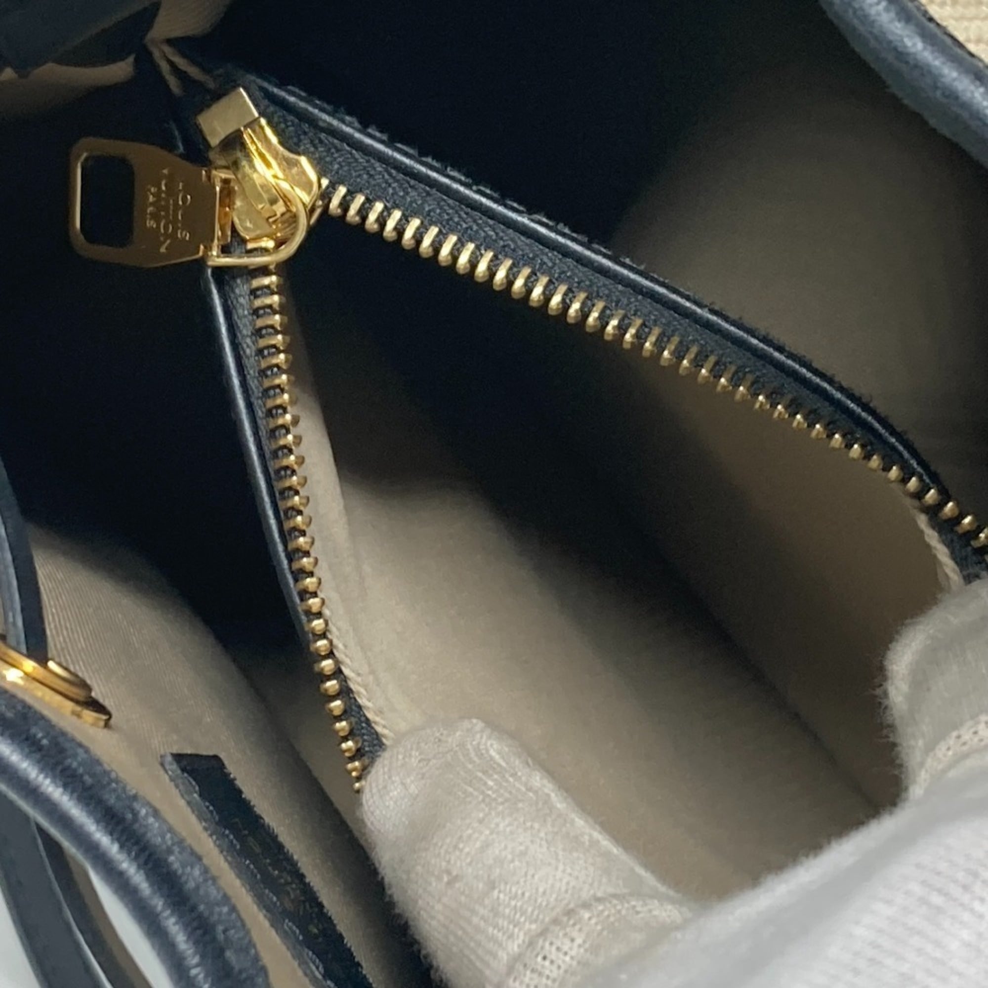 LOUIS VUITTON M23080 Monogram by the Pool NeoNoe MM Shoulder Bag Crossbody Drawstring Cotton Leather Women's Noir Black — Like New