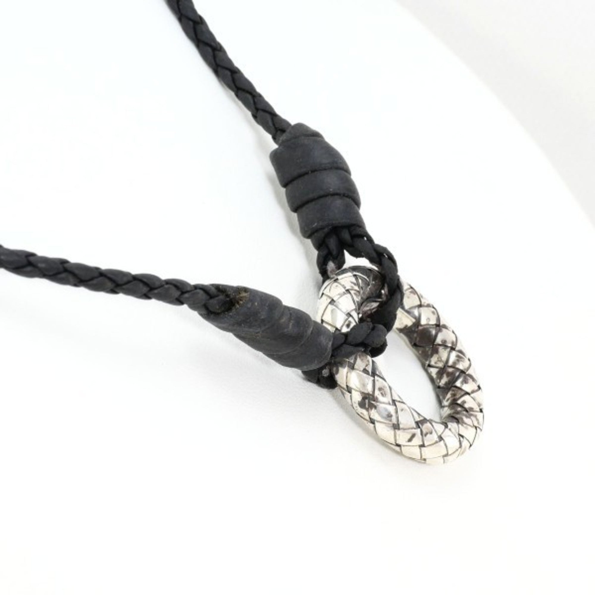 Bottega Veneta Intrecciato Circle Silver Leather Necklace Total weight approx. 16.6g 56cm — Like New