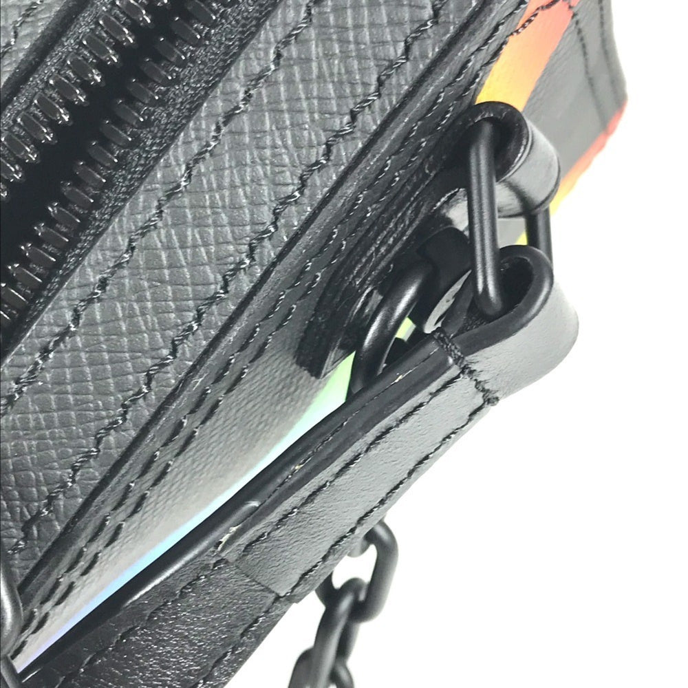 LOUIS VUITTON M30332 Taiga Rainbow Danube Messenger Pochette Shoulder Bag in Leather, Unisex, Black, Like New — Like New
