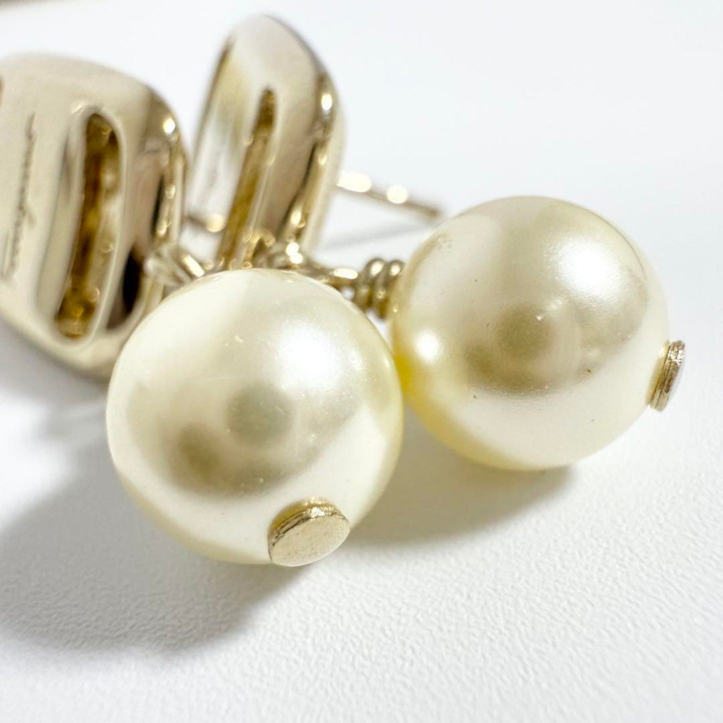 Salvatore Ferragamo Women's Earrings with Faux Pearls