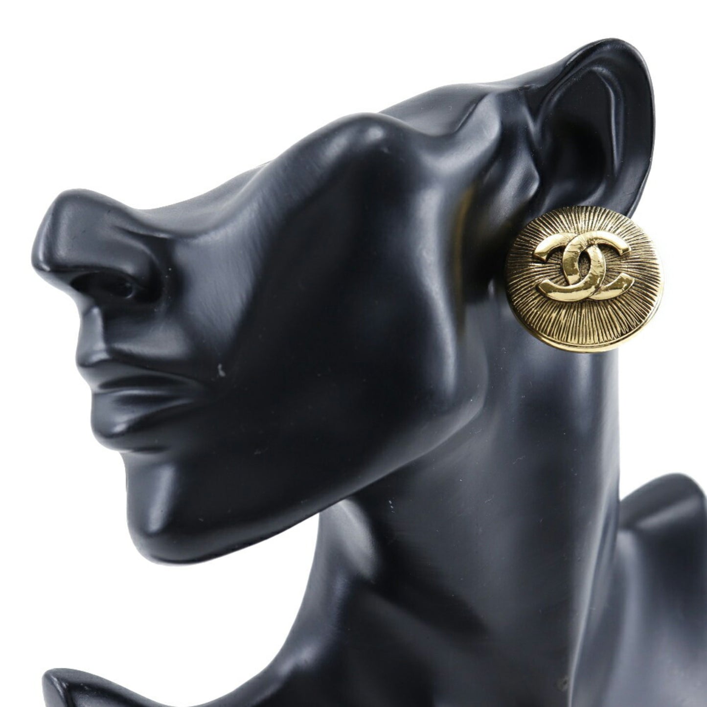 CHANEL COCO Mark earrings gold plated ladies