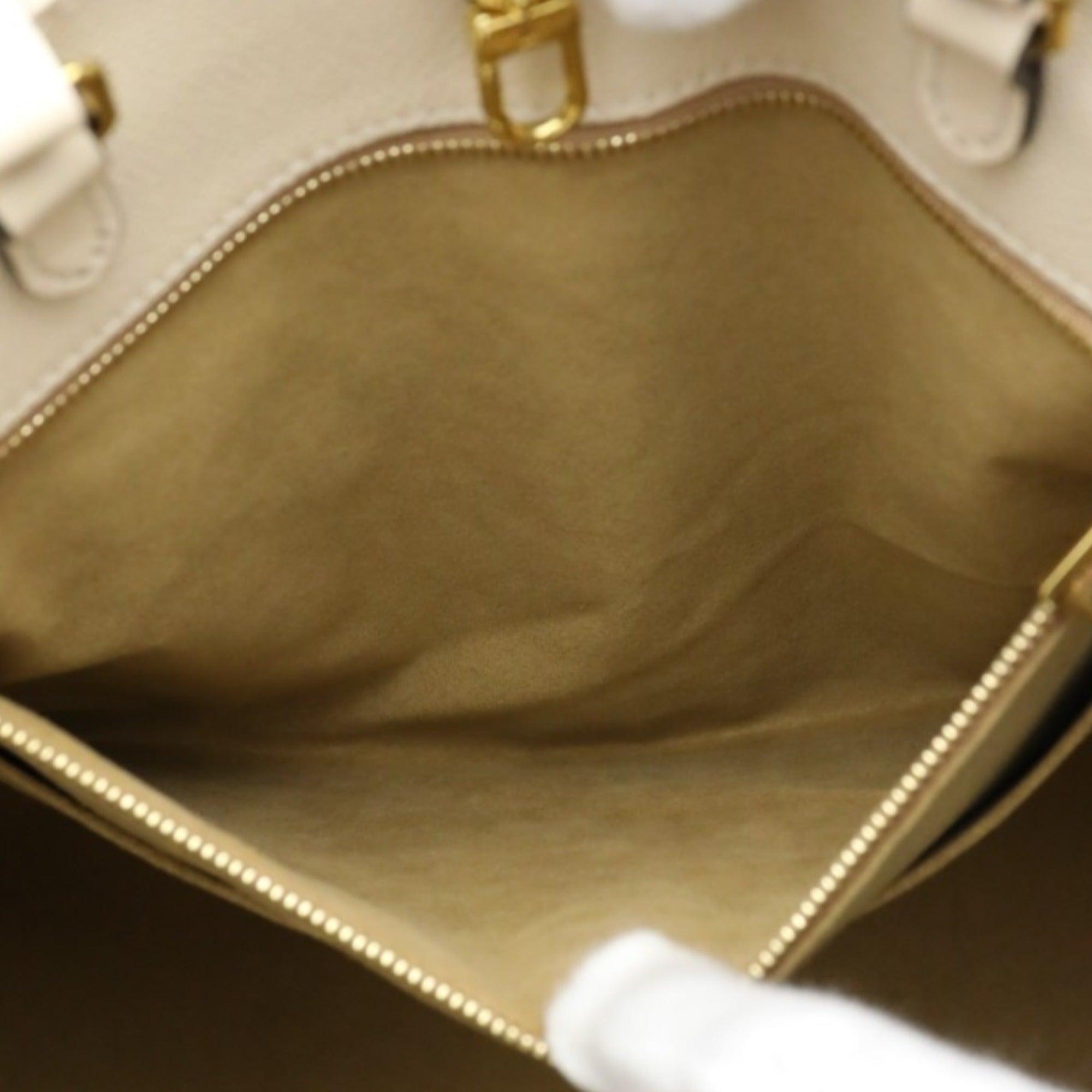Louis Vuitton LOUIS VUITTON Tote Bag On the Go GM Monogram Shoulder Empreinte M45081 Beige LV — Like New