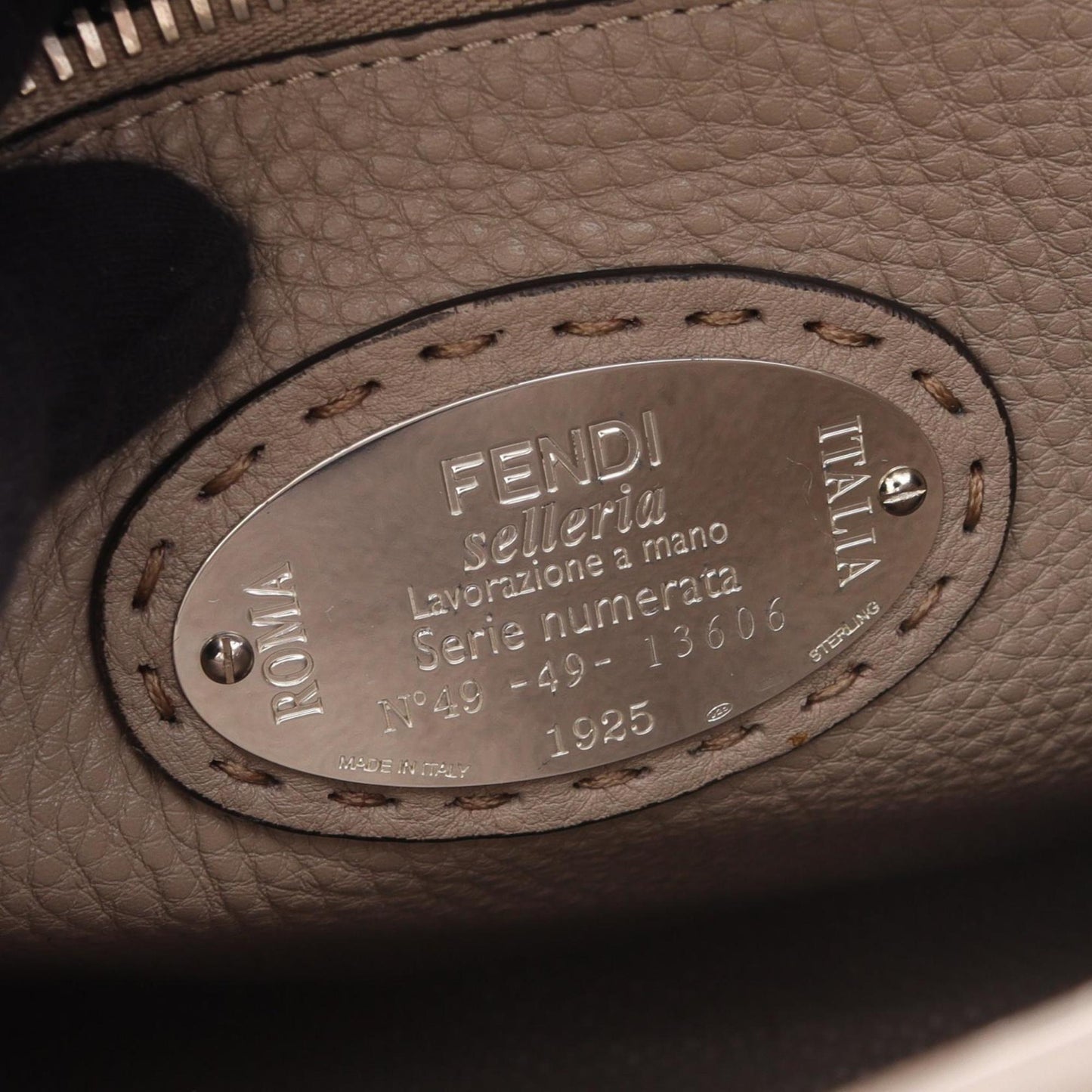 Fendi Peekaboo Regular Handbag, Leather, Women's, Beige, 8BN290