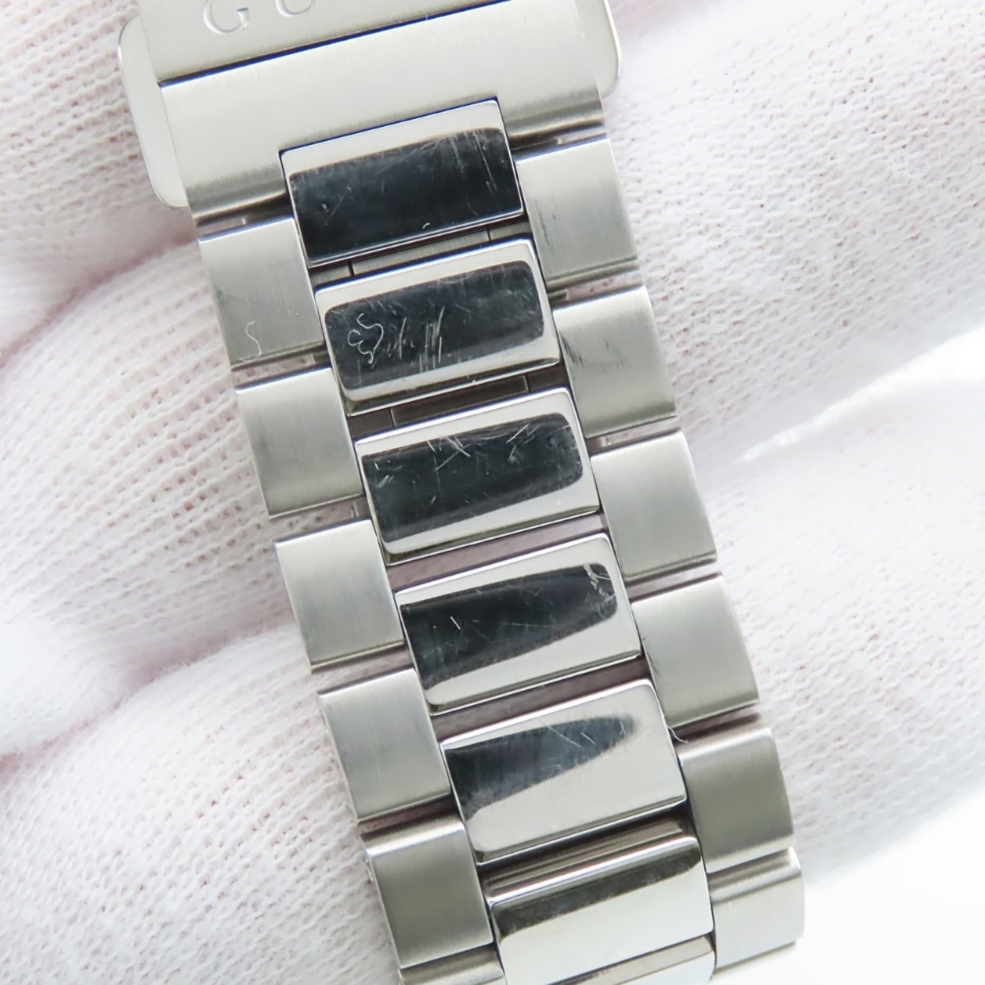 Gucci G-Timeless 126.4 SS Diamante Men's Watch GUCCI — Good