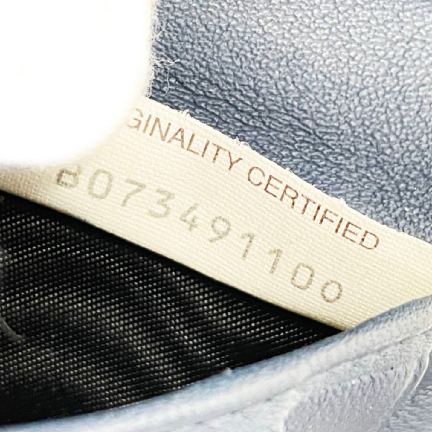 Bottega Veneta Intrecciato Leather Bi-fold Wallet in Navy Blue (114073) and BOTTEGA VENETA Mesh Compact (TRN-15876)