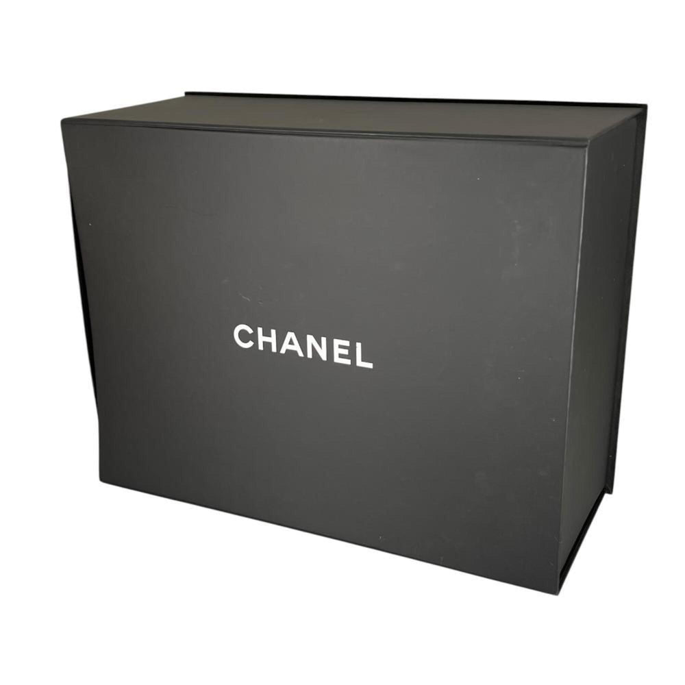 Chanel Deauville Shoulder Bag for Women, Studded Logo, Gold Hardware, Crossbody, Pink with Hardware — Like New