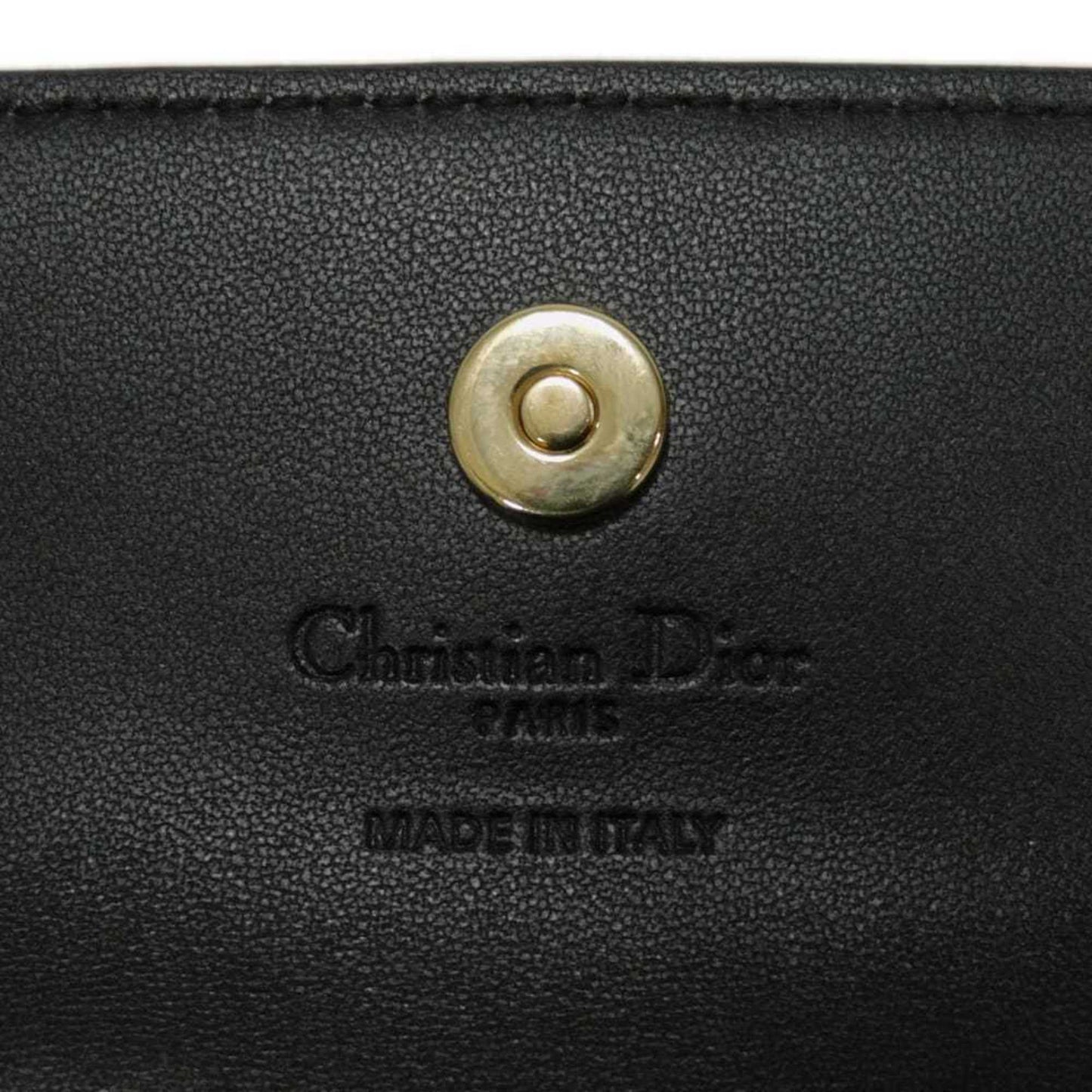 Christian Dior Dior Women's Glycine Bifold Wallet with Charm, Coin Case, Card and Cannage Design in Black (S0966ONMJ_M900)
