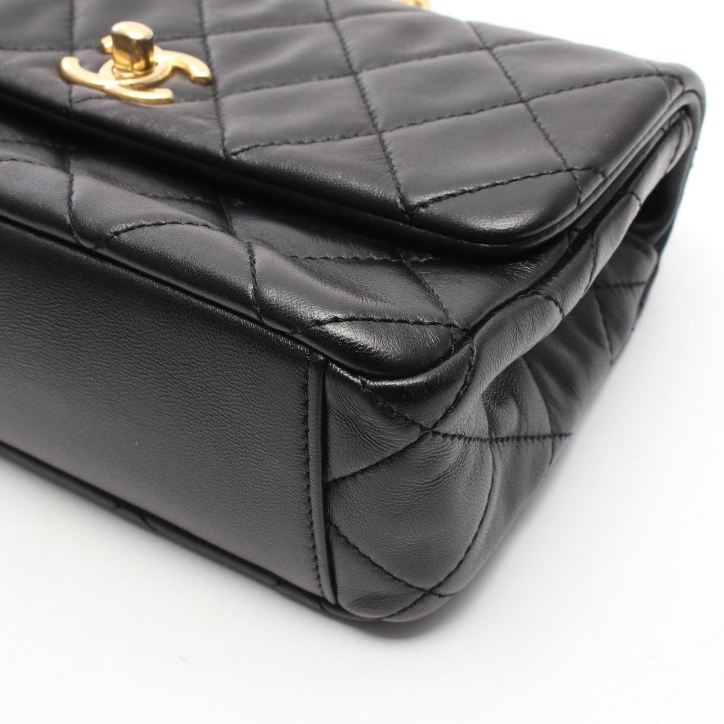 CHANEL Matelasse Shoulder Bag, Lambskin Leather, Women's, Black, AS3479