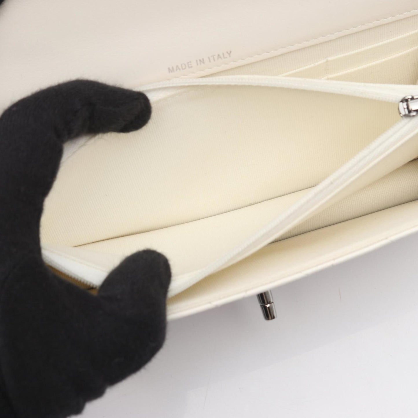 CHANEL Matelasse Top Handle Phone Case Shoulder Bag in Lambskin Leather (White)